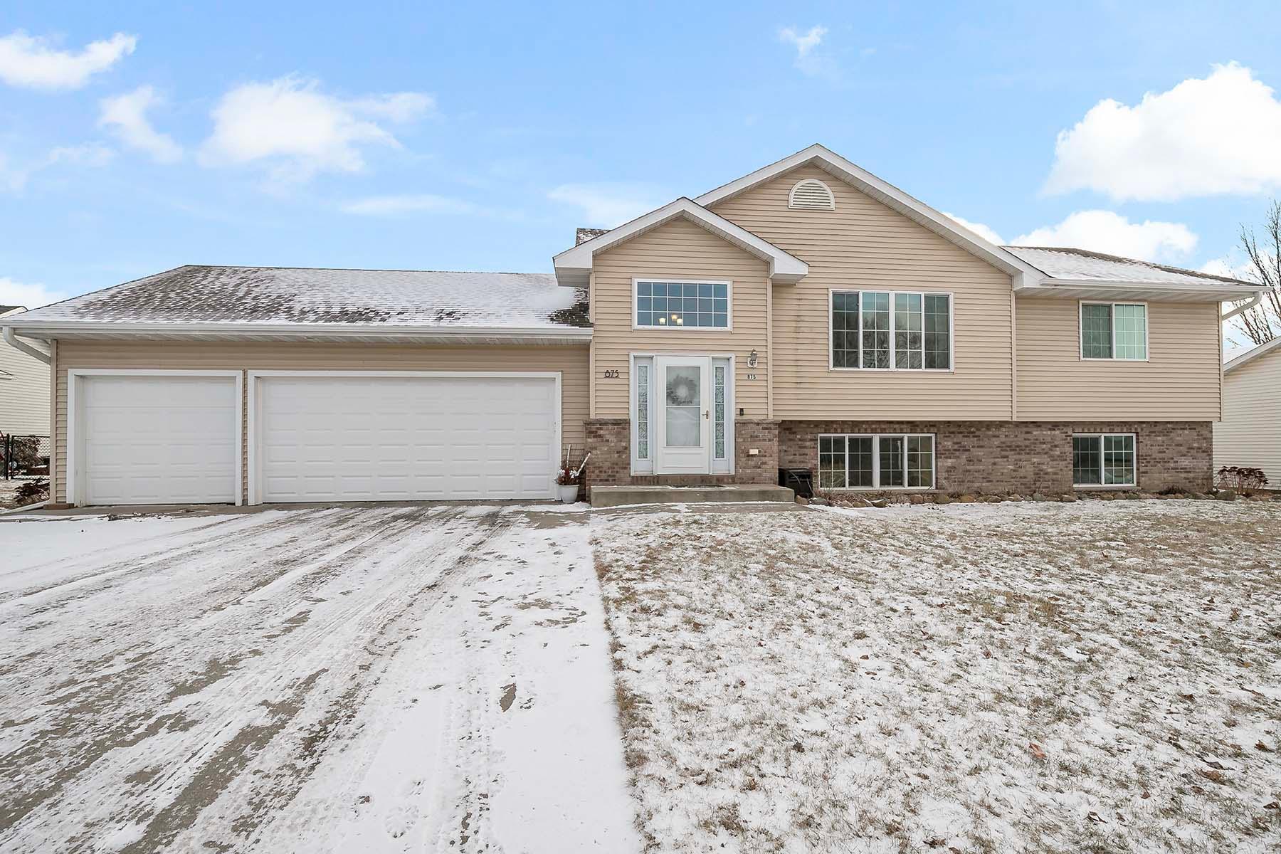 25th St Ne, Owatonna, MN 55060