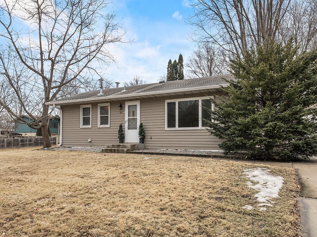 Greenvale Ave W, Northfield, MN 55057