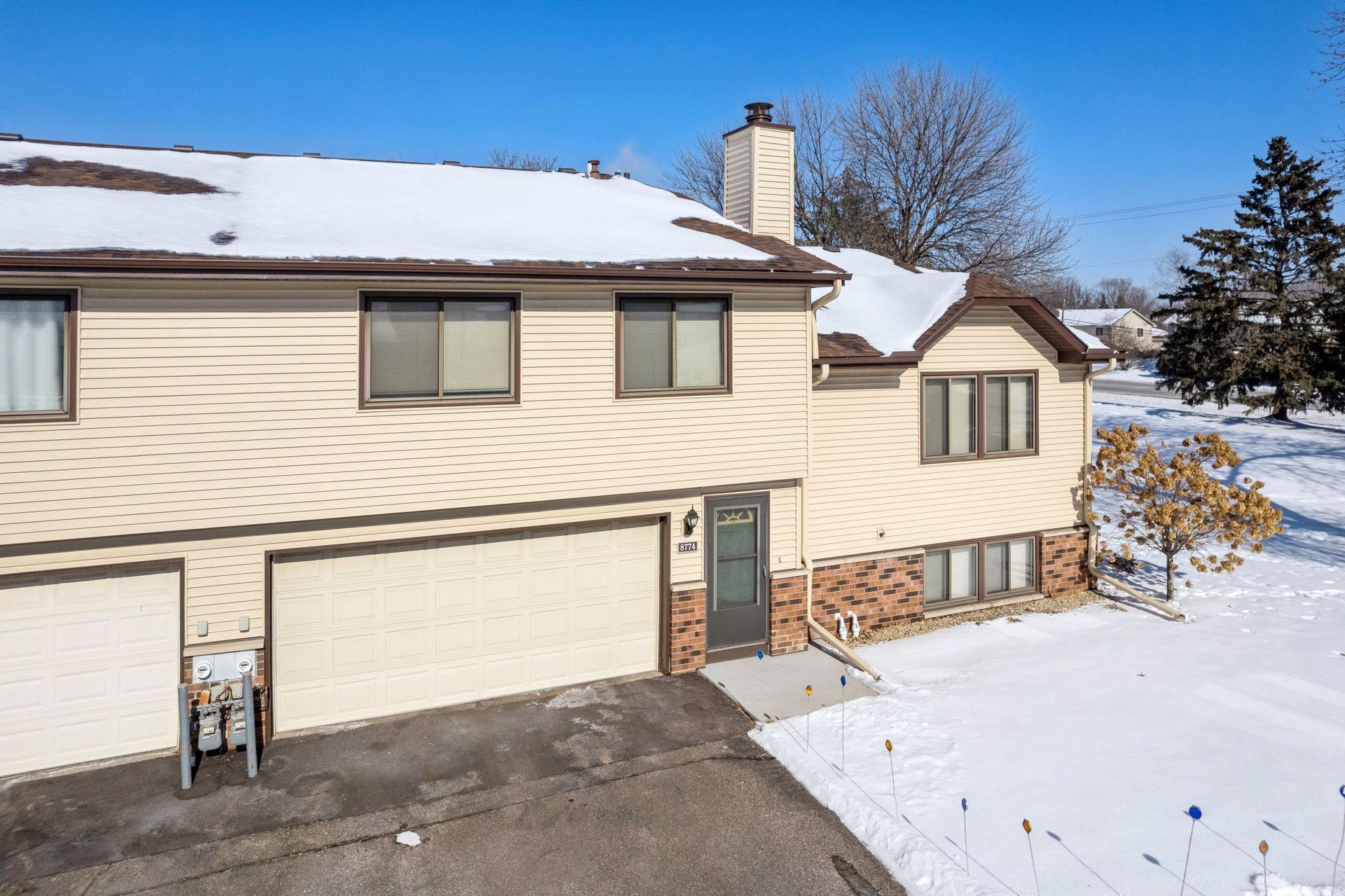 N Maplebrook Cir, Minneapolis, MN 55445
