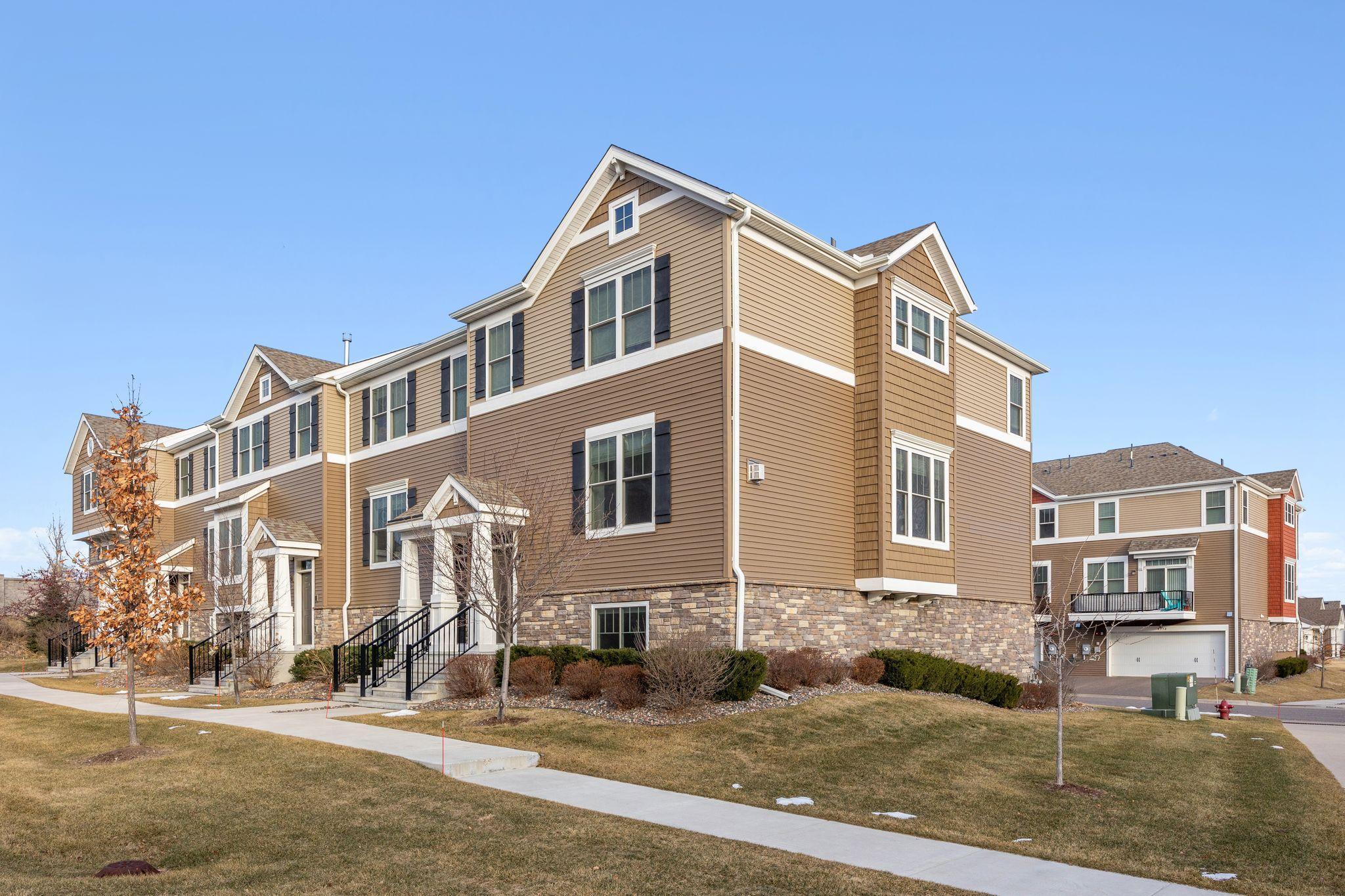 93rd Ln N, Minneapolis, MN 55443