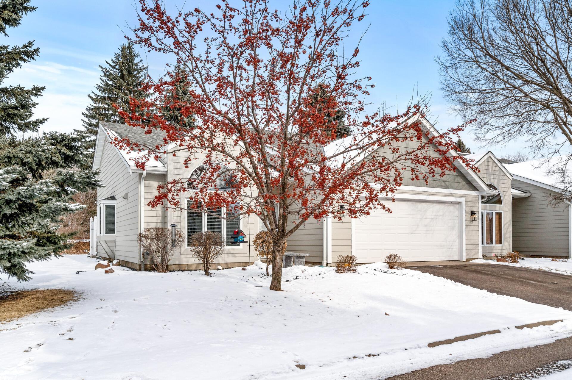 Southcross Dr E, Burnsville, MN 55306