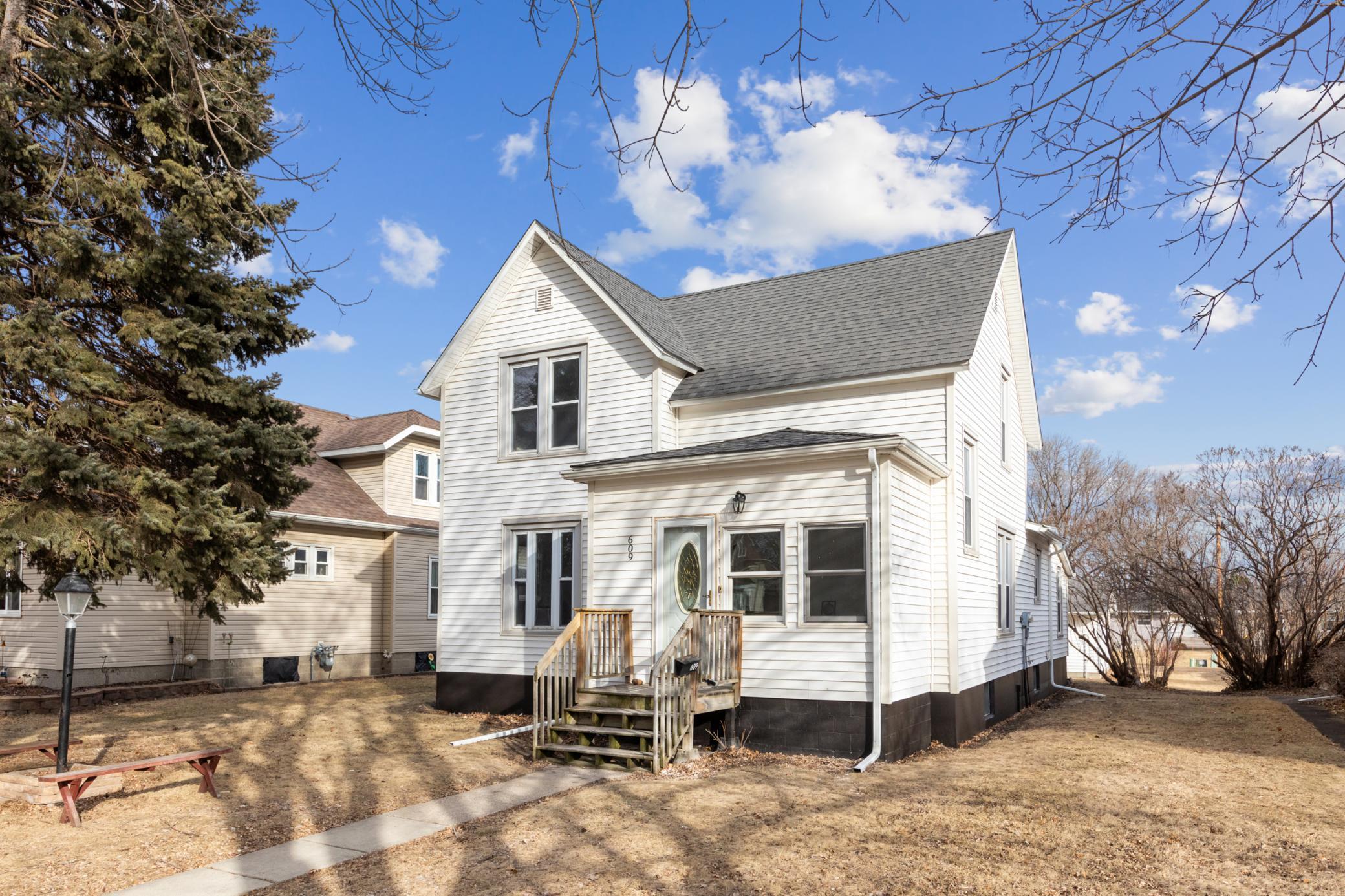 2nd Ave Ne, Sleepy Eye, MN 56085