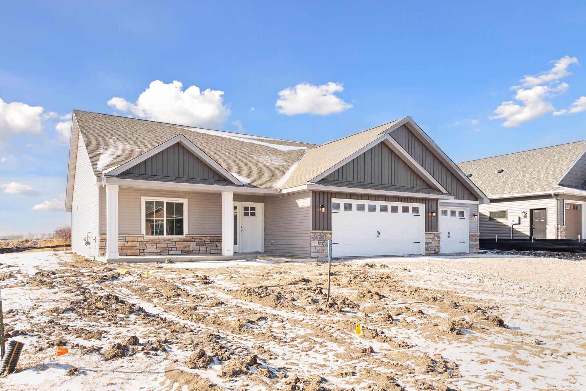 Emma St, Norwood Young America, MN 55368