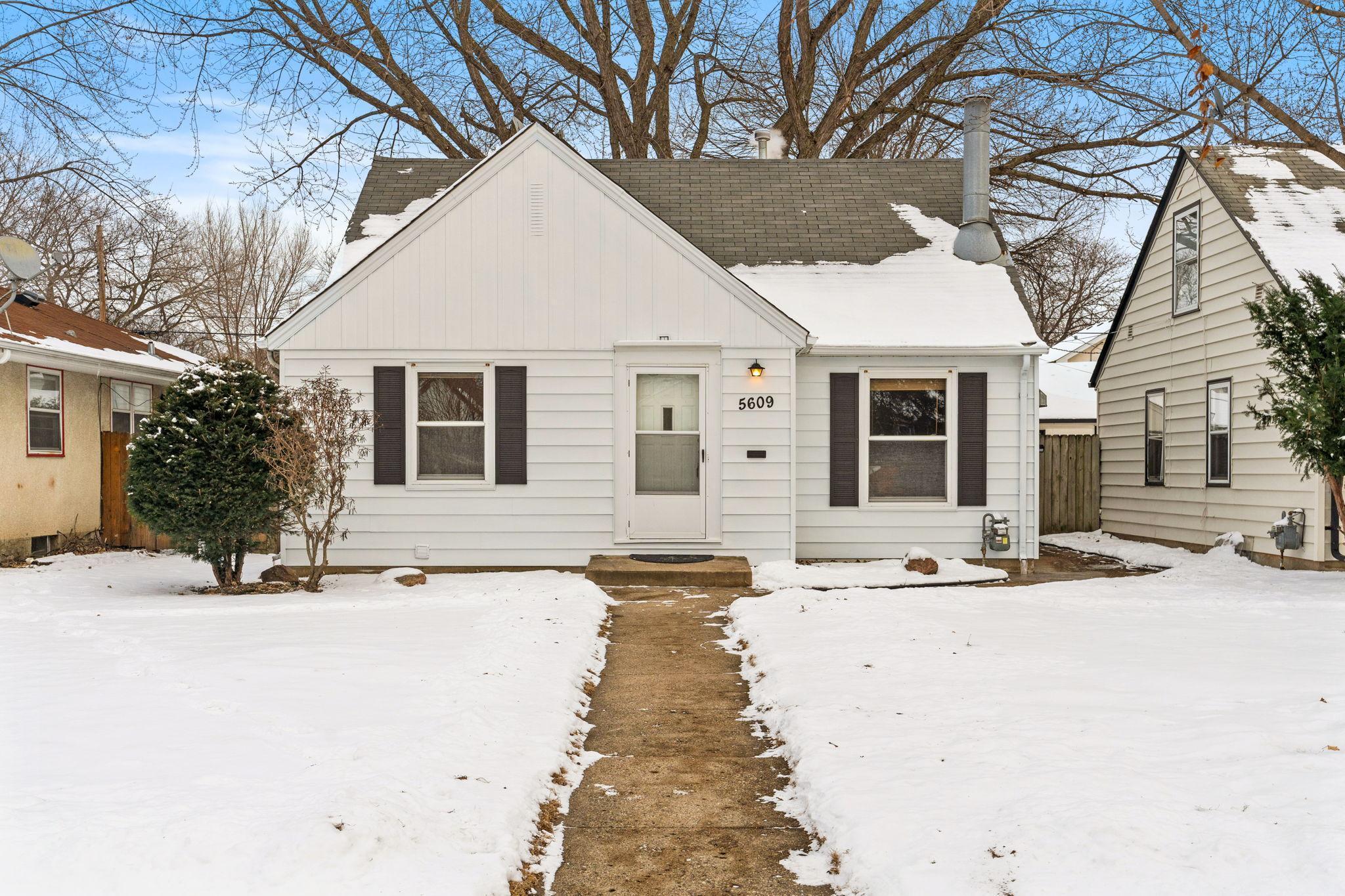 Standish Ave, Minneapolis, MN 55417