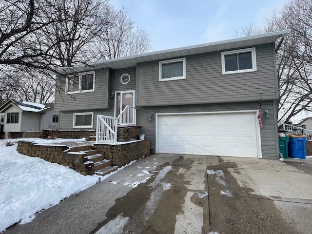 22nd St Ne, Owatonna, MN 55060
