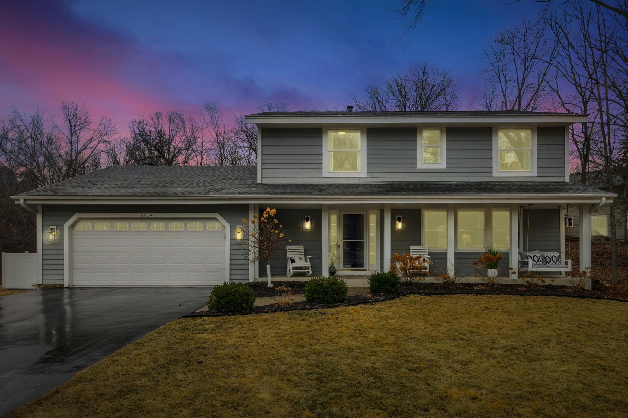 Wood Cliff Cir S, Minneapolis, MN 55438