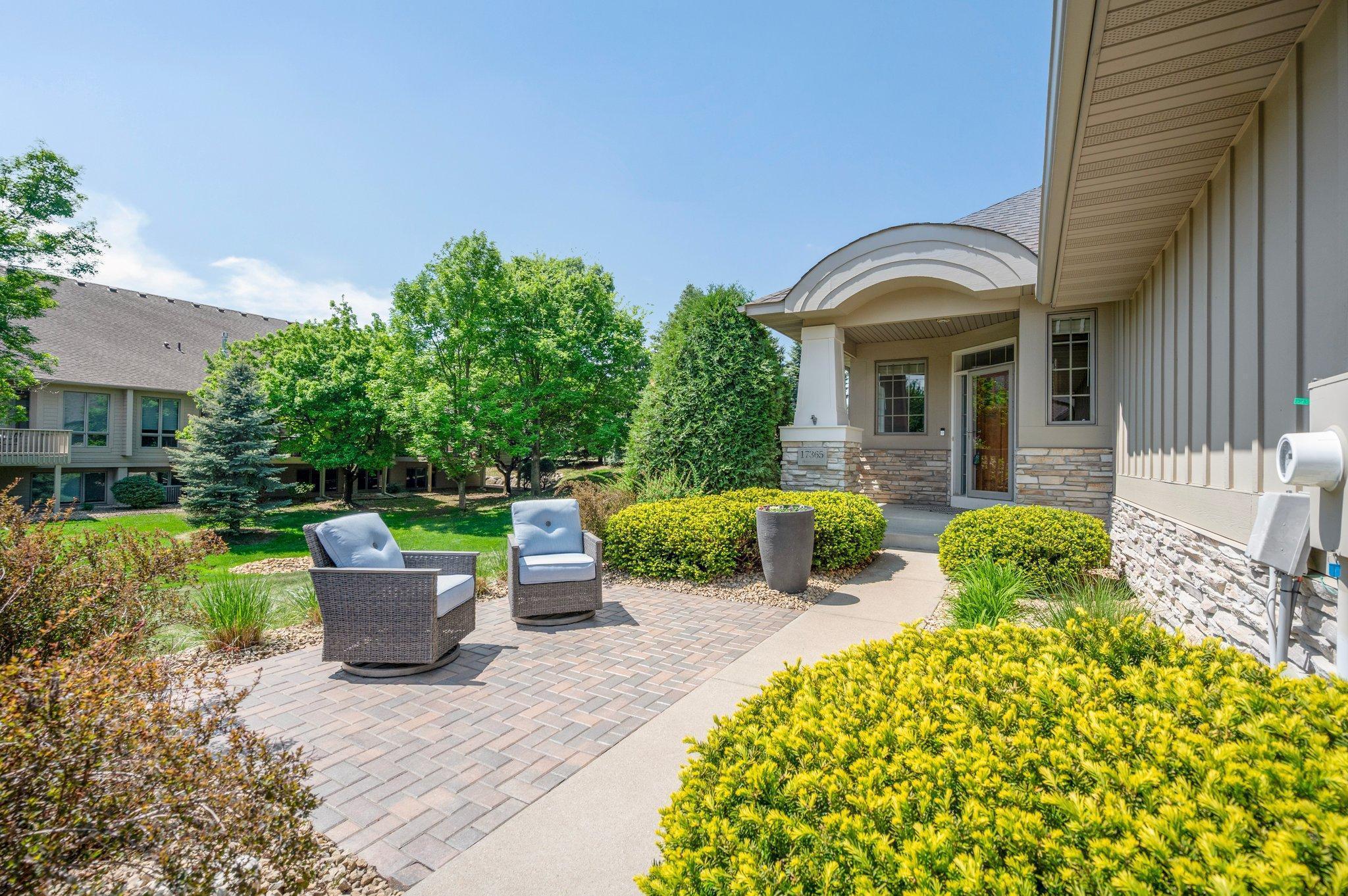 Hanson Ct, Eden Prairie, MN 55347