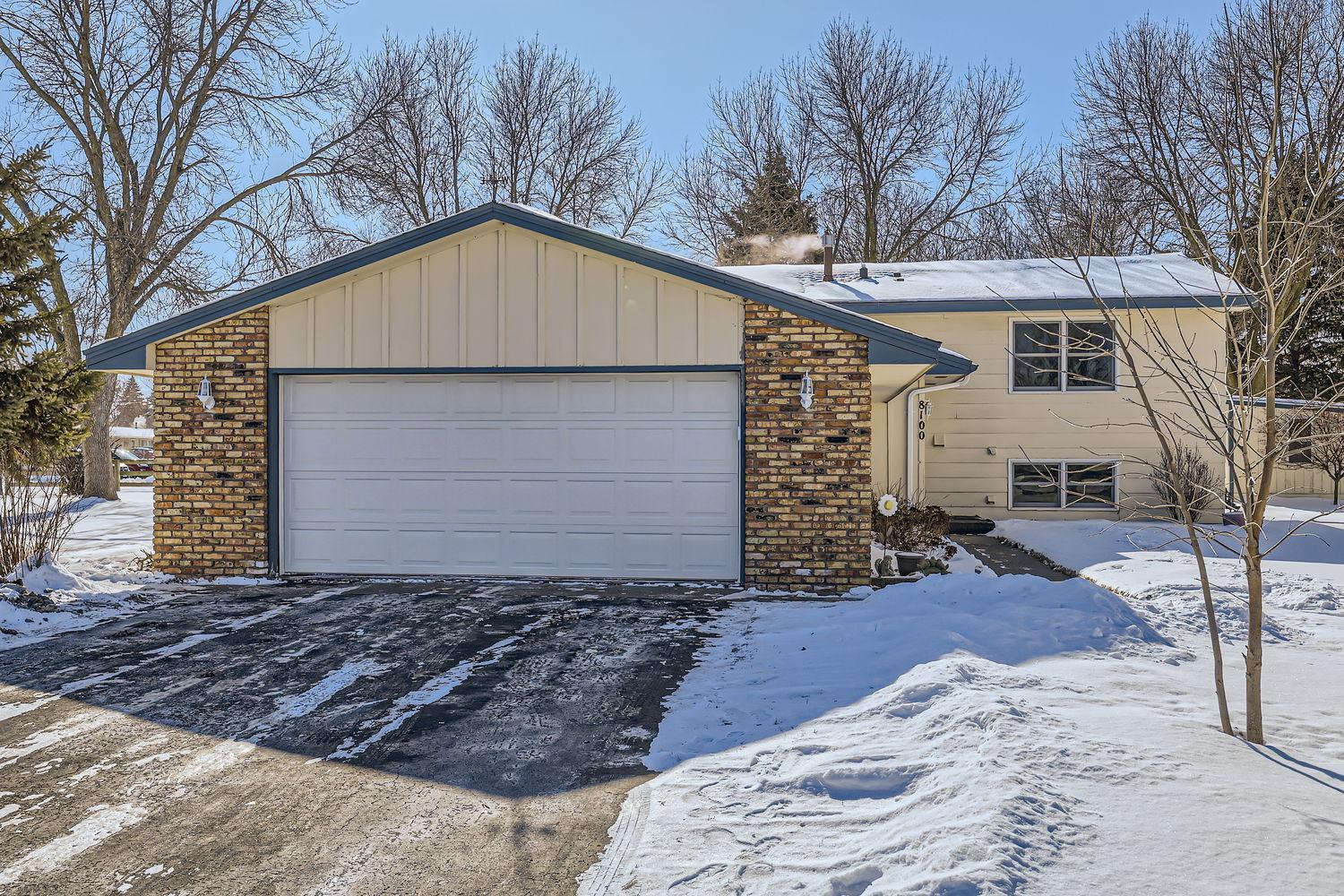 Douglas Ct N, Minneapolis, MN 55445
