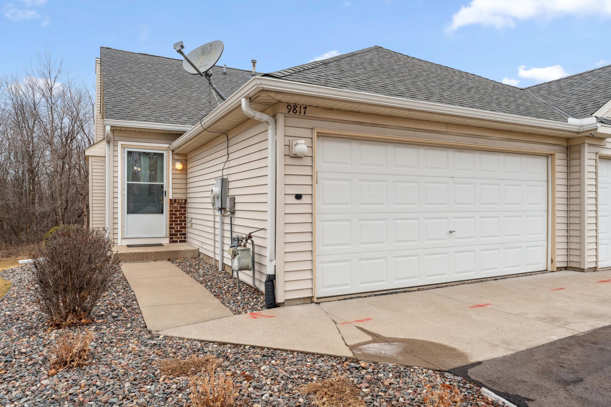 Zinnia Ln N, Maple Grove, MN 55369