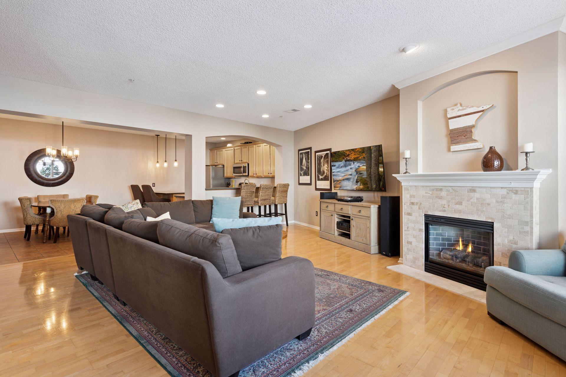 Golden Valley Rd, Minneapolis, MN 55427