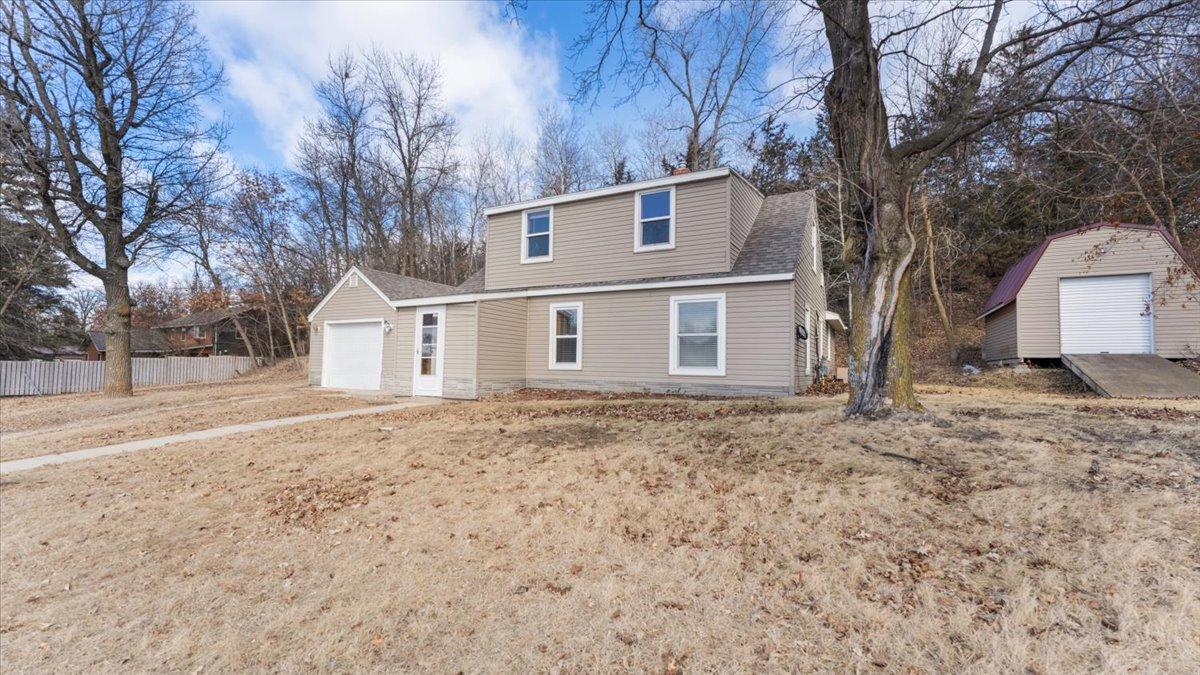 County Road 40 Ne, New London, MN 56273