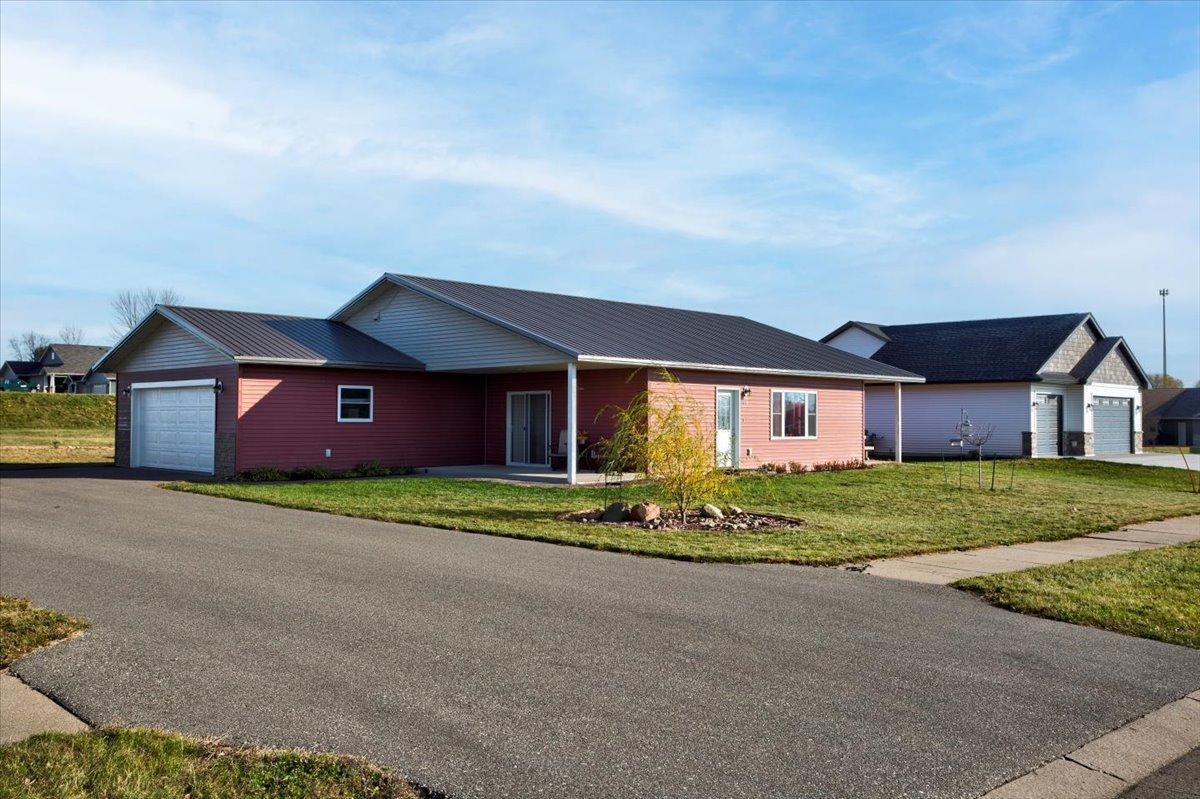 Giana Ct, Ellsworth, WI 54011