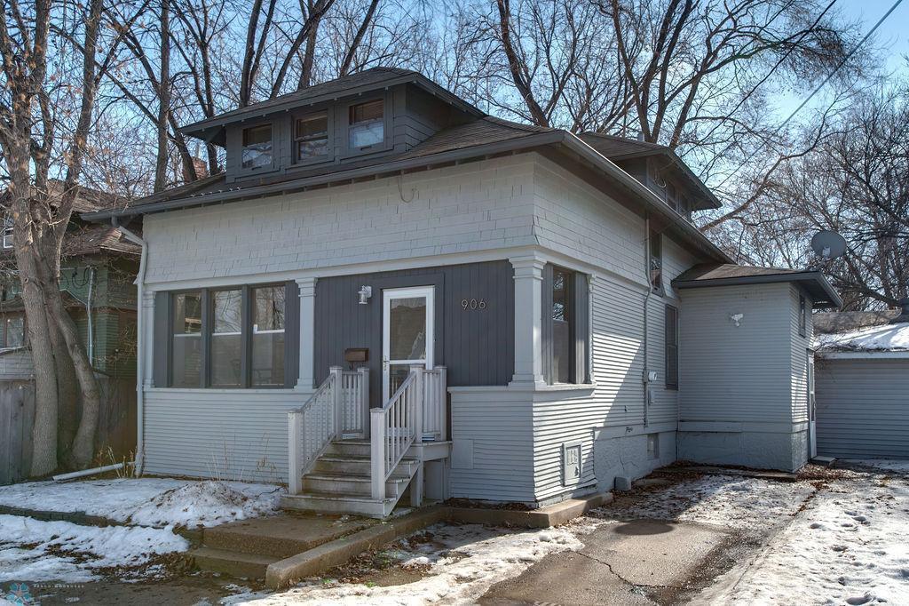 10th Ave N, Fargo, ND 58102