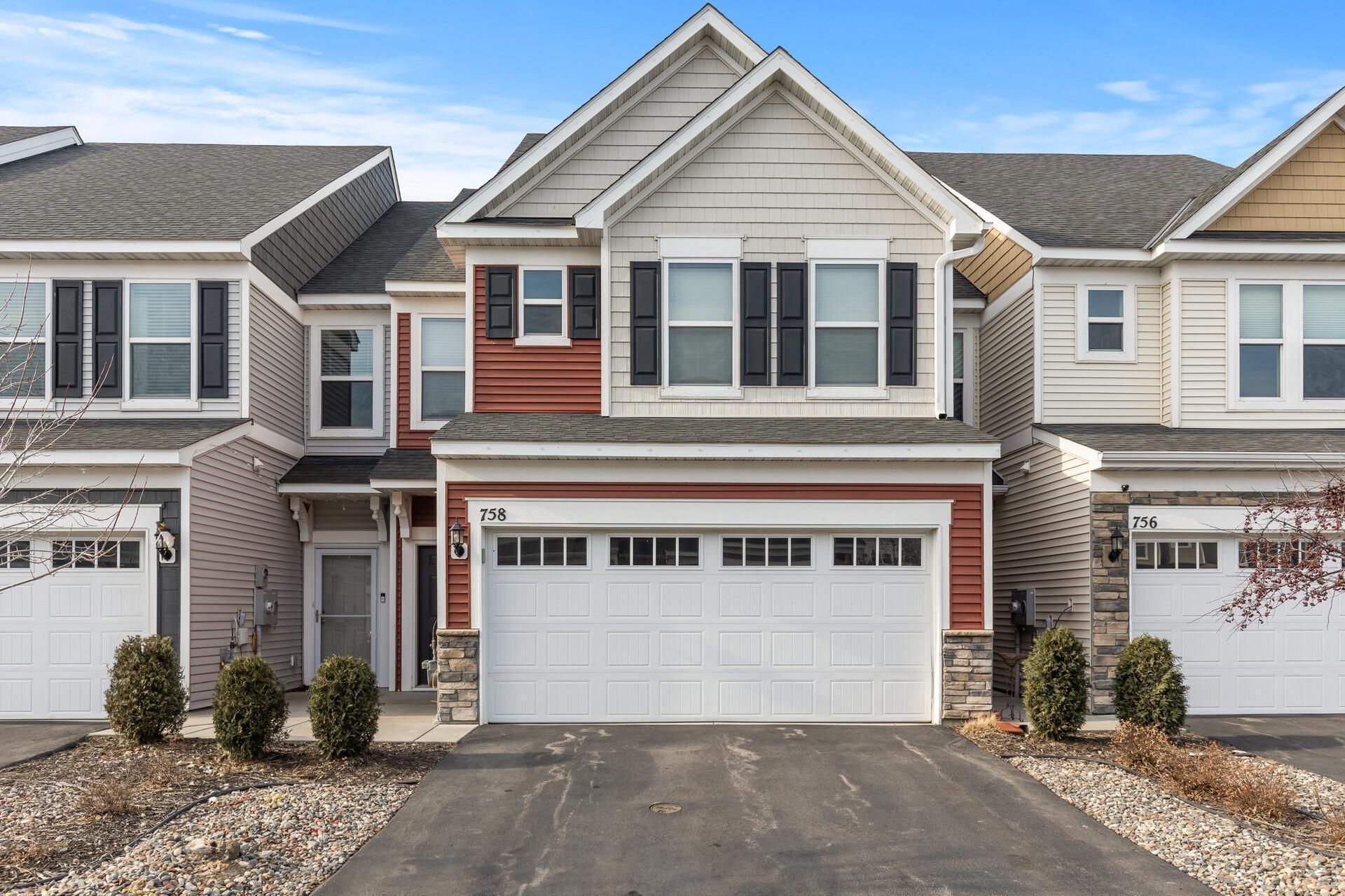 Stonegate Rd, Chanhassen, MN 55317