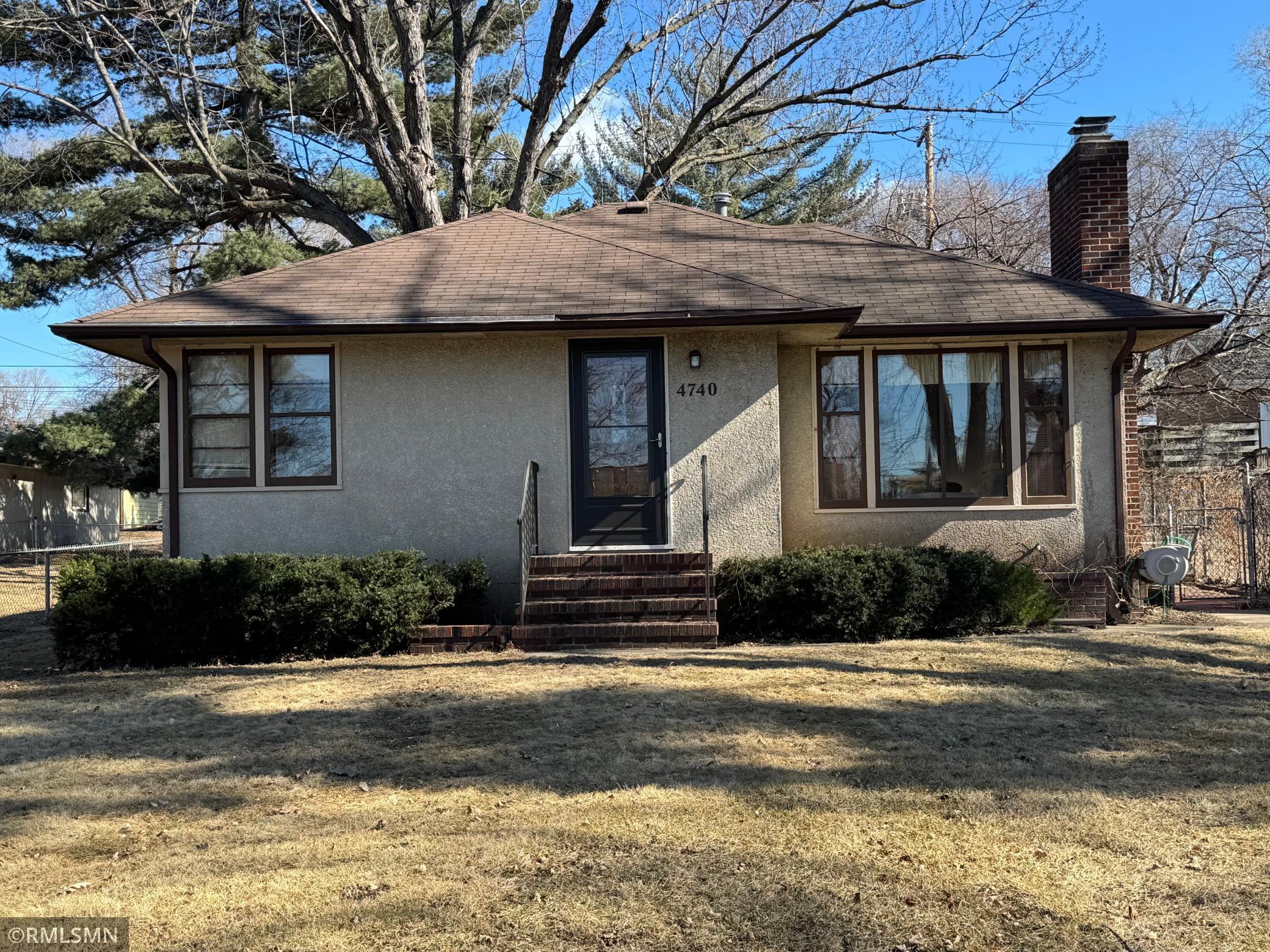 Twin Lake Ave, Minneapolis, MN 55429