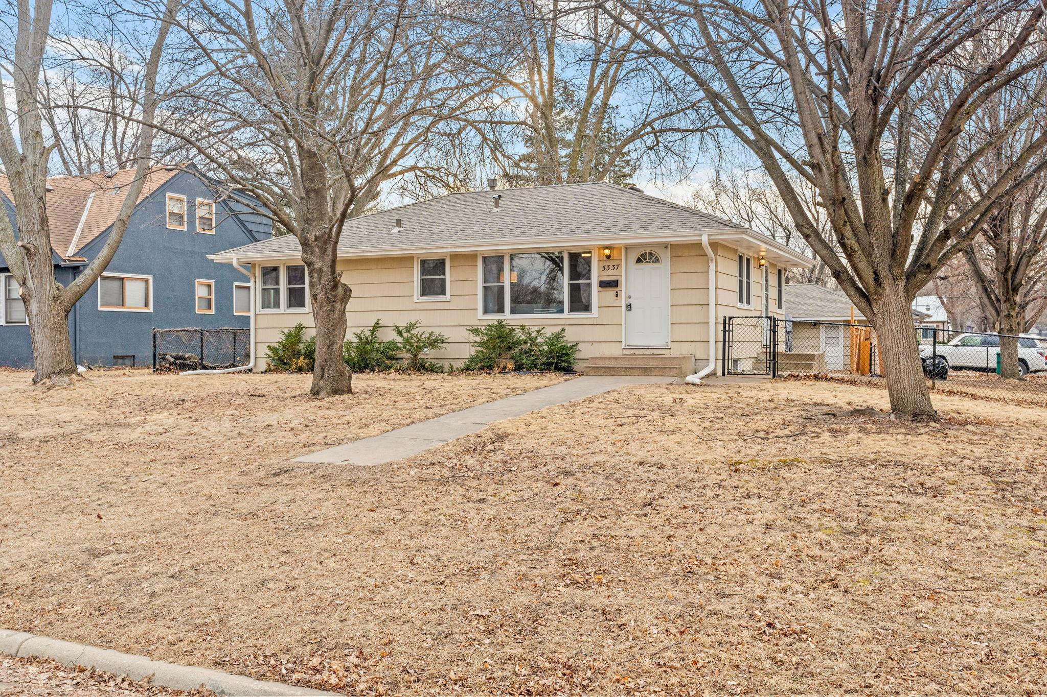 Jersey Ave N, Minneapolis, MN 55428