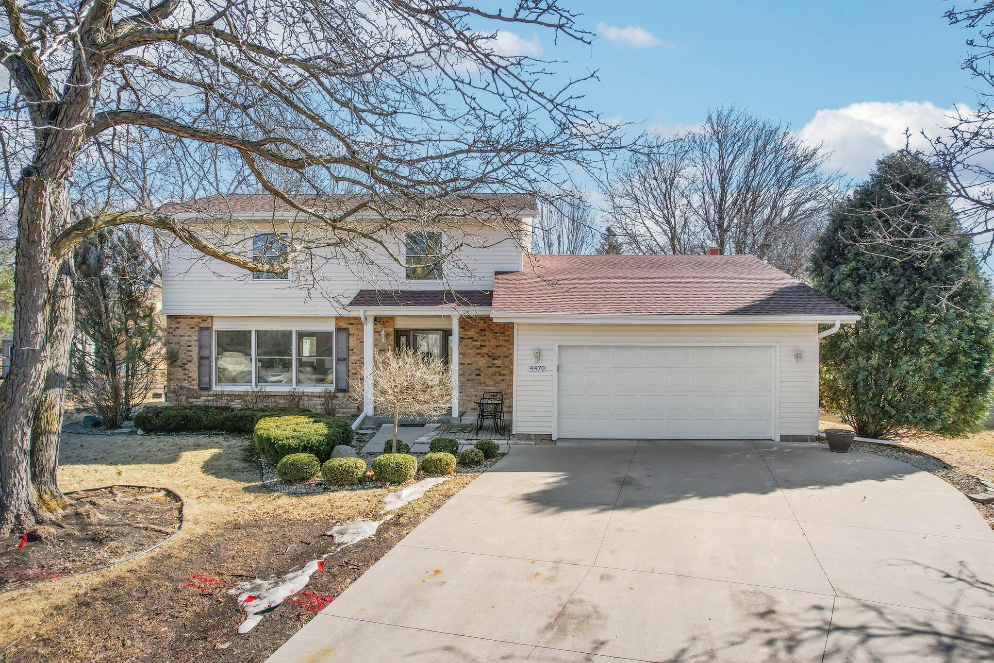 Forestview Ln N, Minneapolis, MN 55442