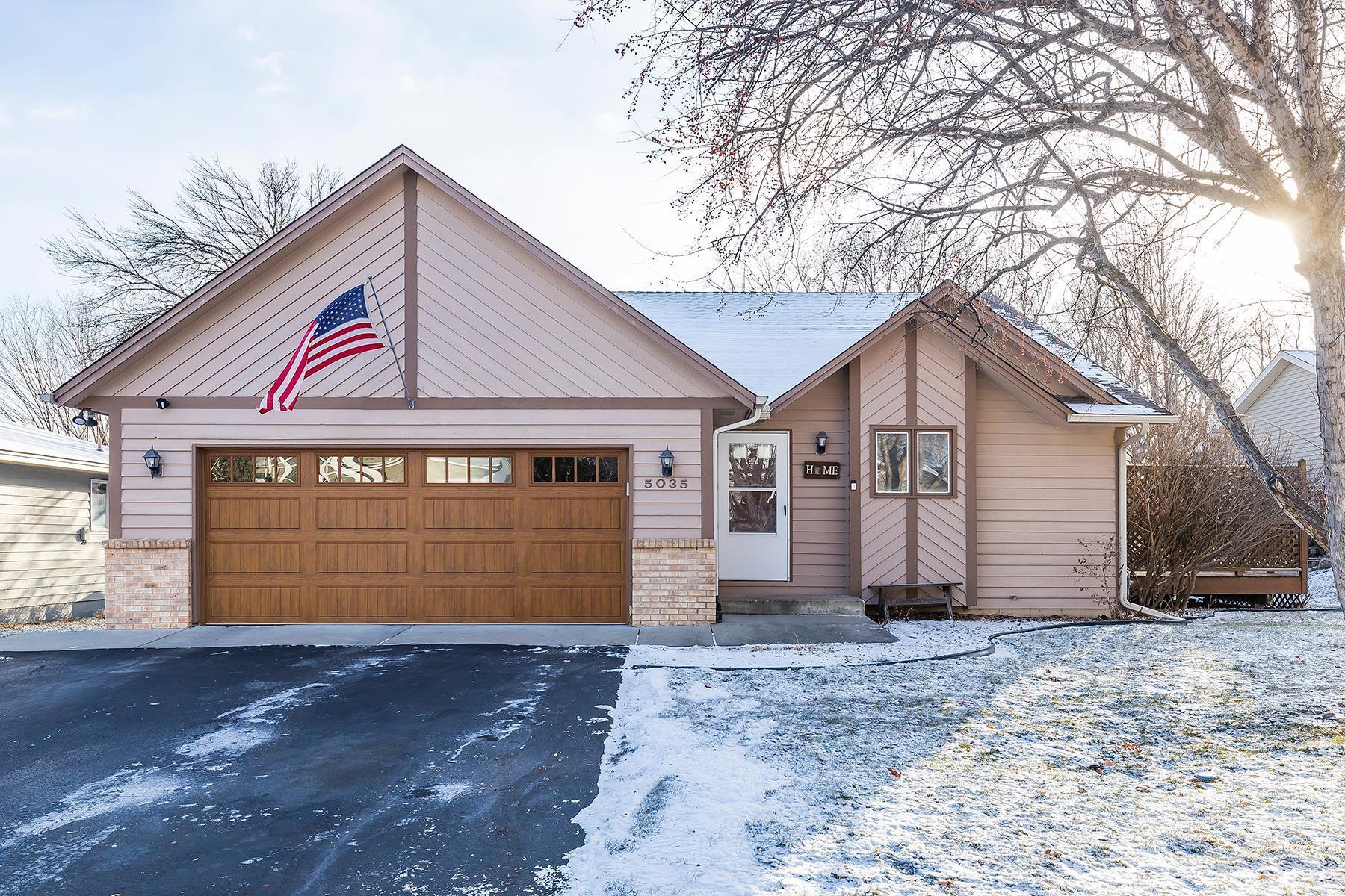 W 145th St, Savage, MN 55378