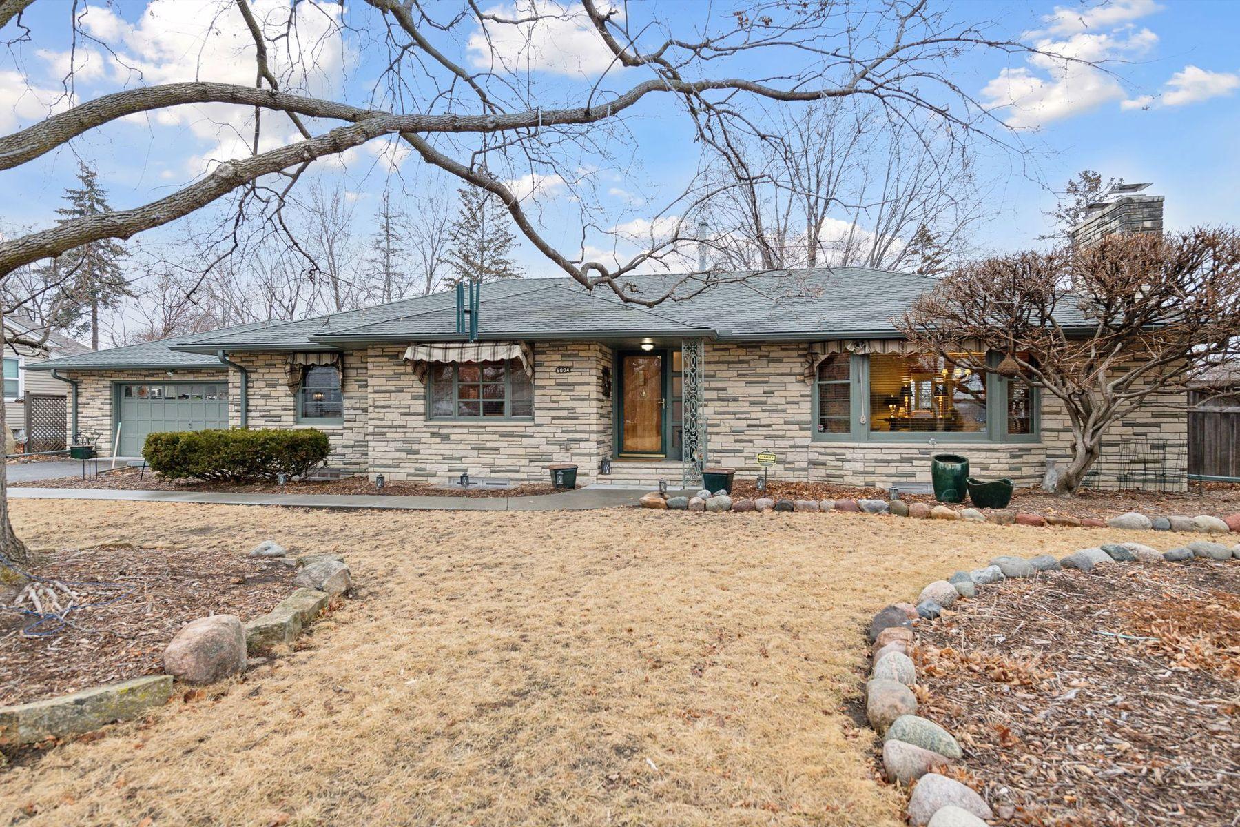 Yvonne Ter, Minneapolis, MN 55436