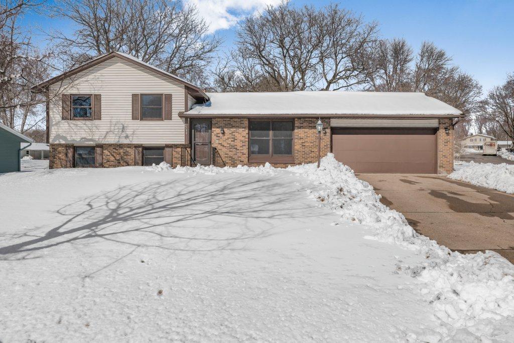 Inskip Trl S, Cottage Grove, MN 55016
