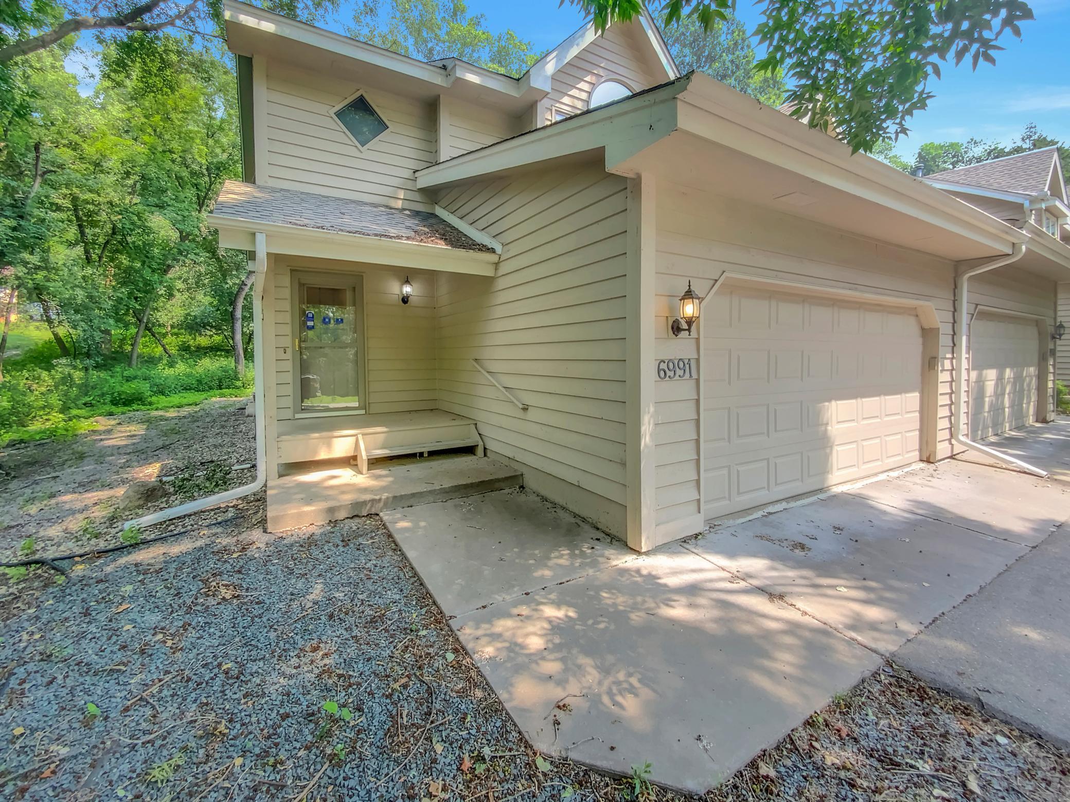 Edenvale Blvd, Eden Prairie, MN 55346
