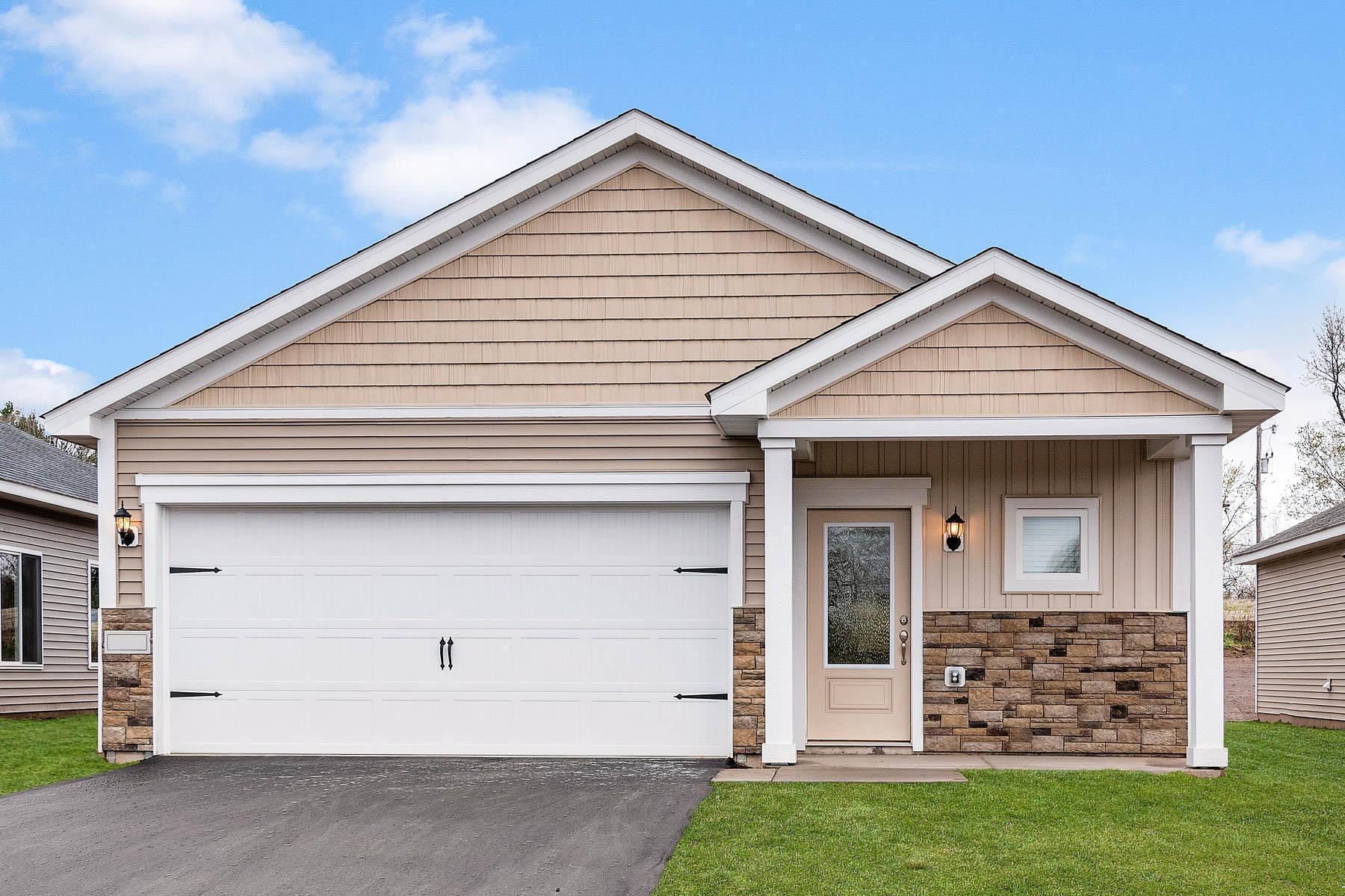 Redwood St N, Cambridge, MN 55008