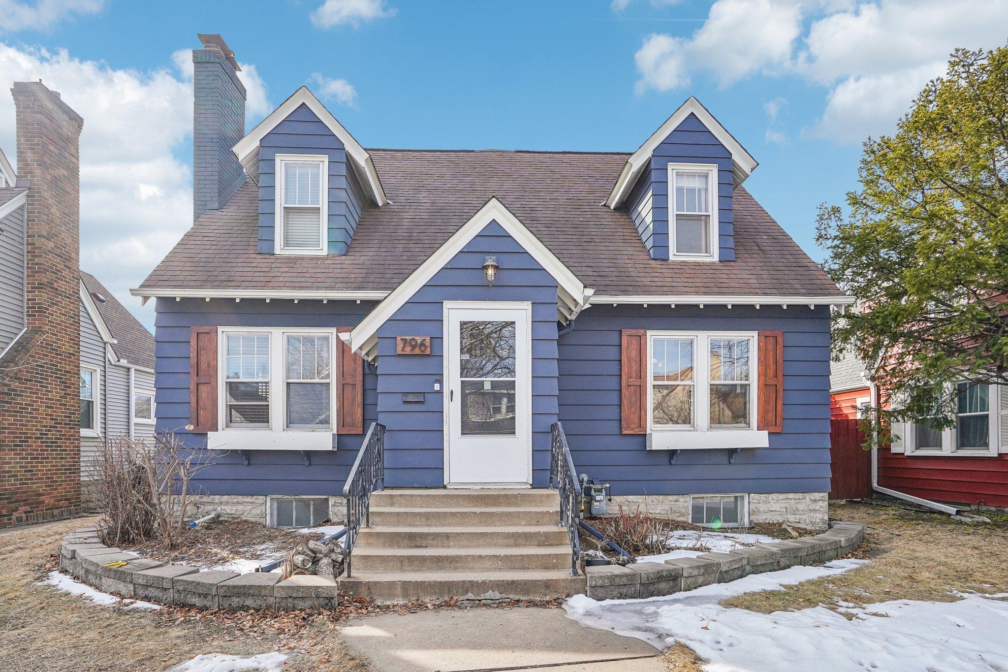 Sherwood Ave, Saint Paul, MN 55106