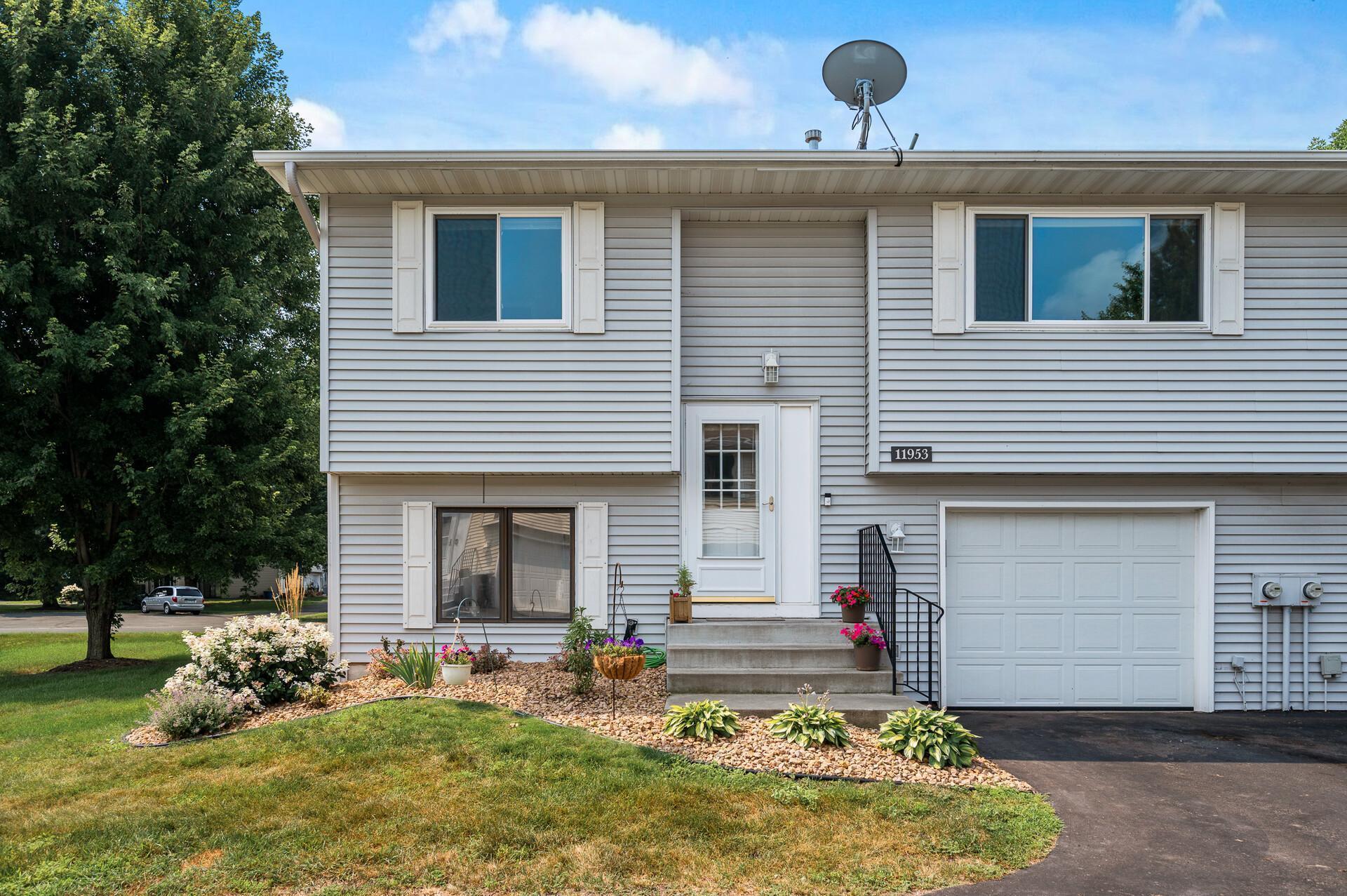 Bluebird St Nw, Minneapolis, MN 55448