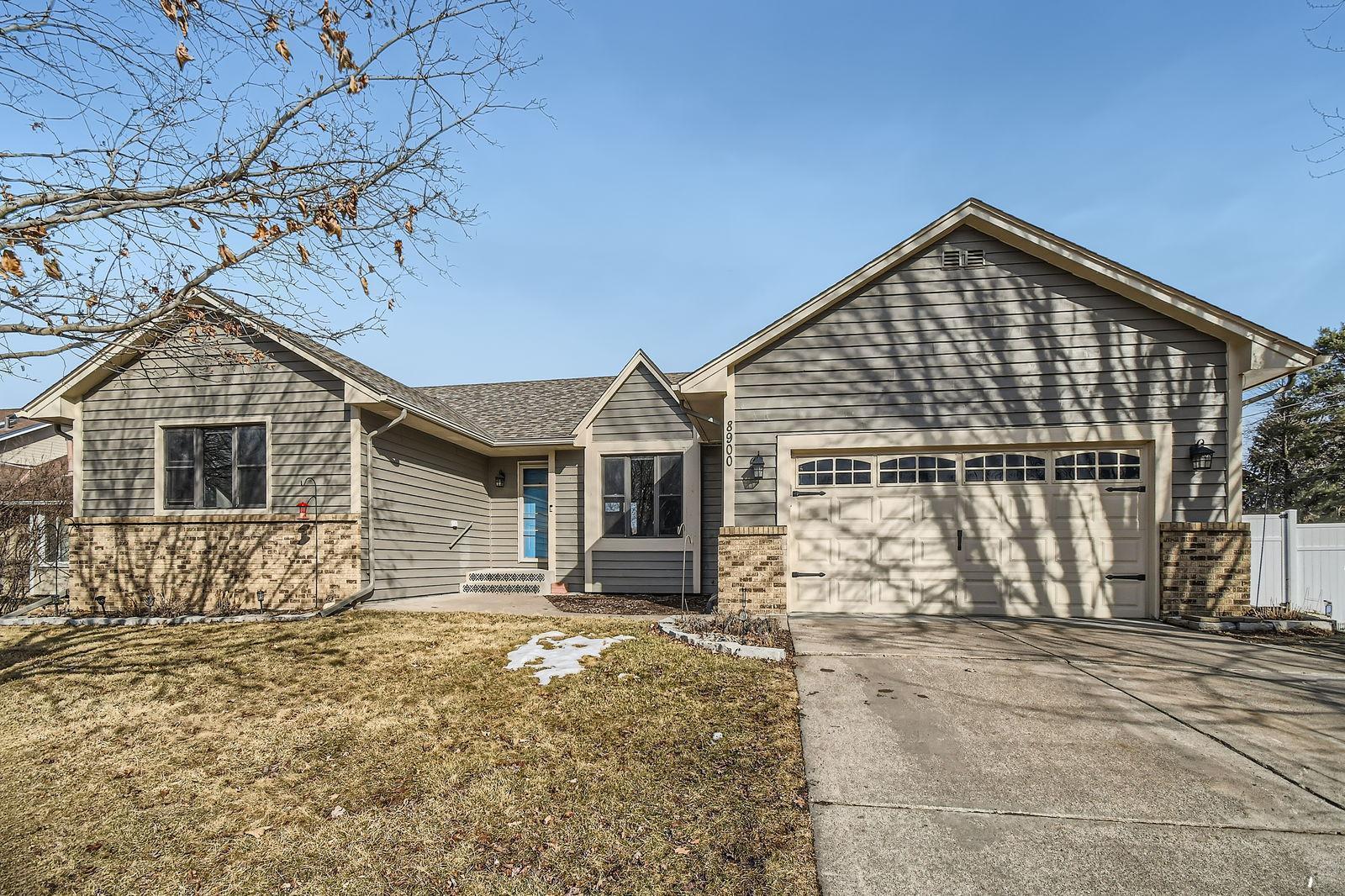 Oakview Ln N, Maple Grove, MN 55369