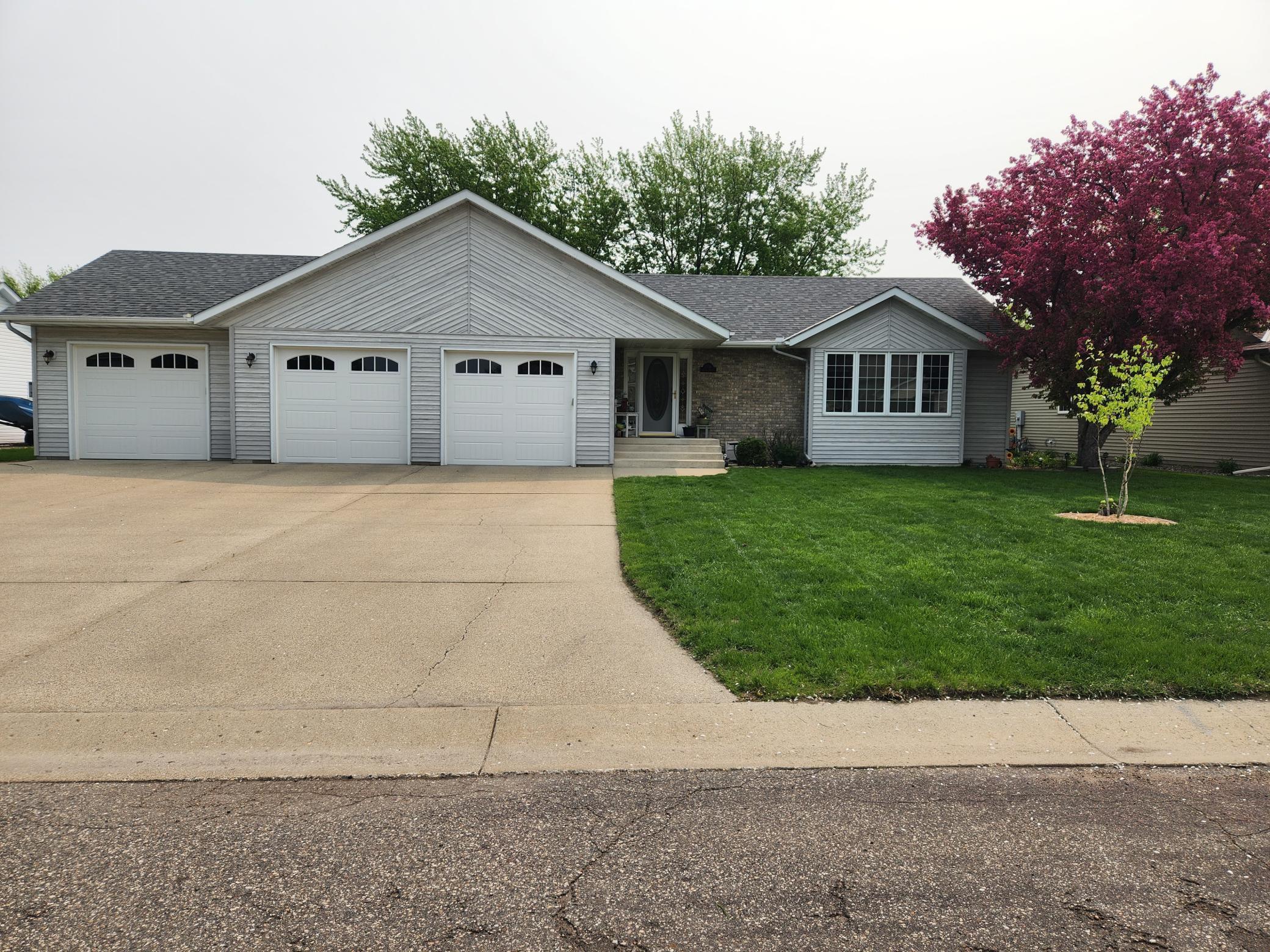 Mcleod Ave N, Glencoe, MN 55336
