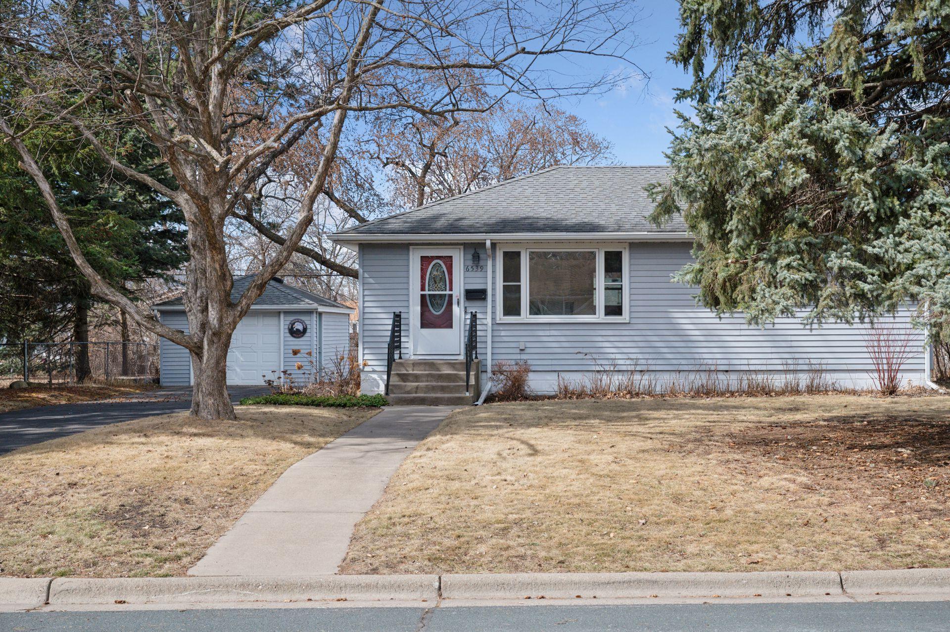 Drew Ave N, Minneapolis, MN 55429