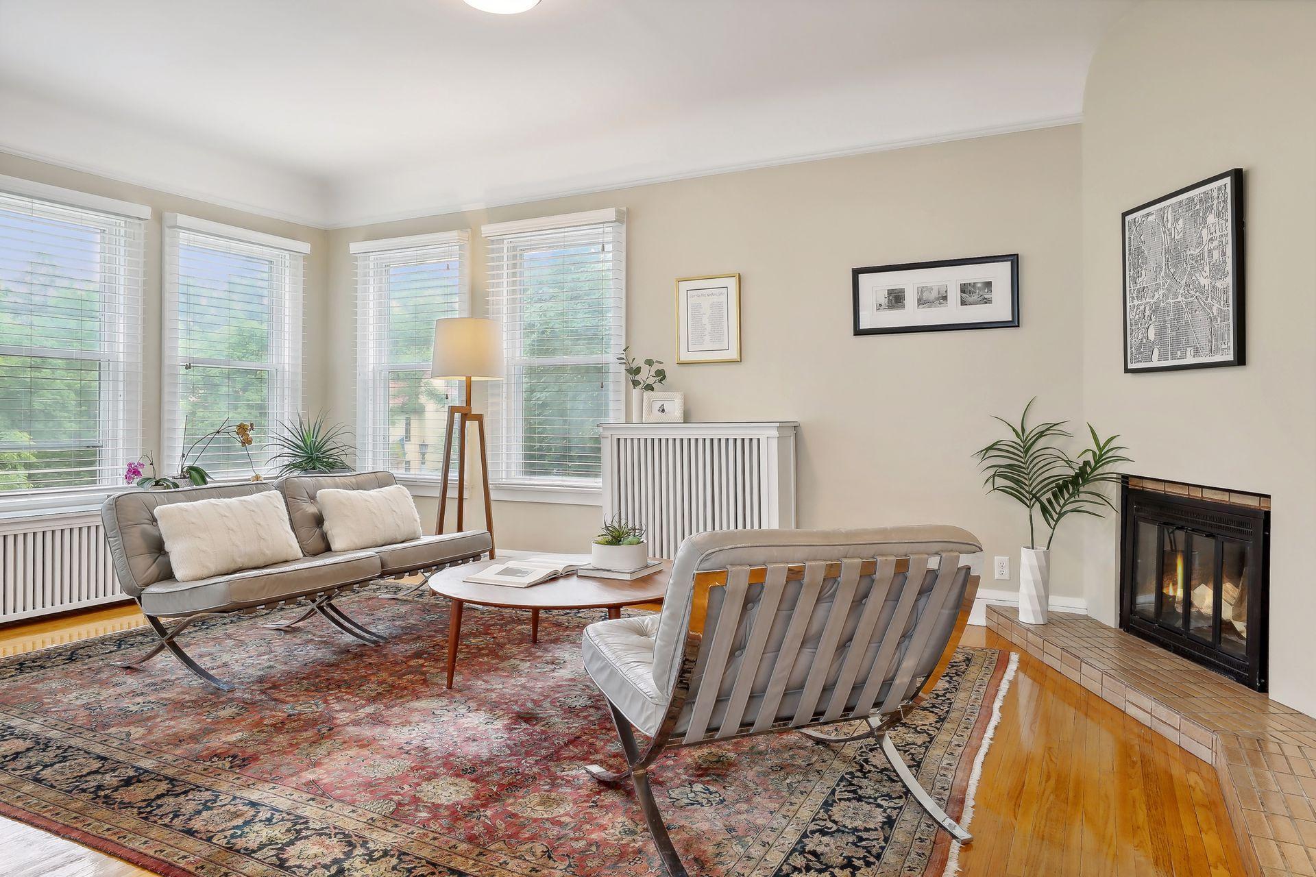 Dupont Ave S, Minneapolis, MN 55403