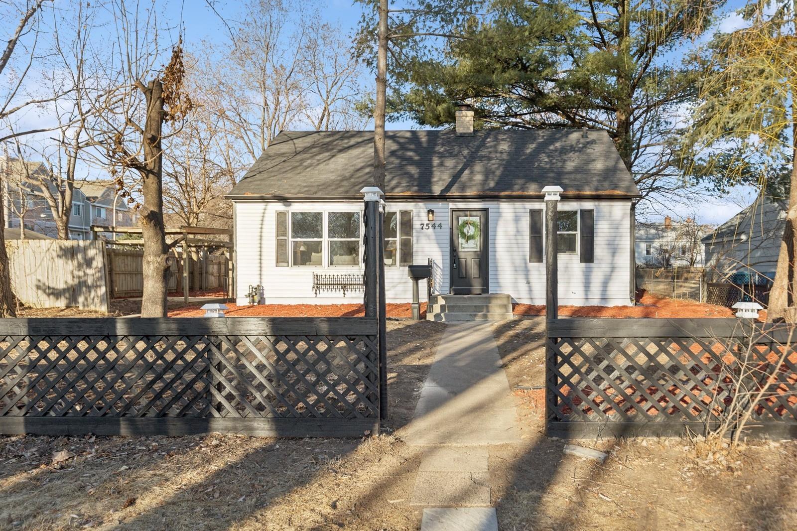 Harriet Ave, Minneapolis, MN 55423