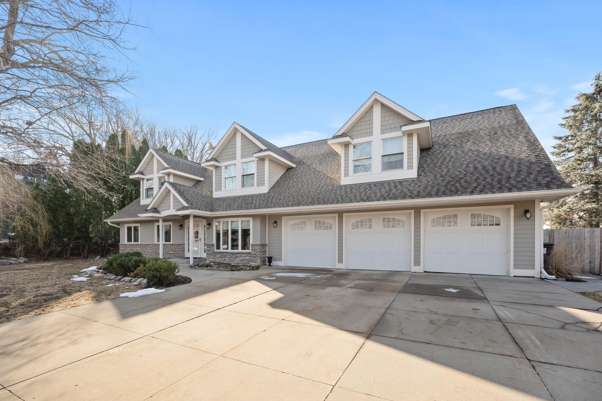 W 86th St, Minneapolis, MN 55438
