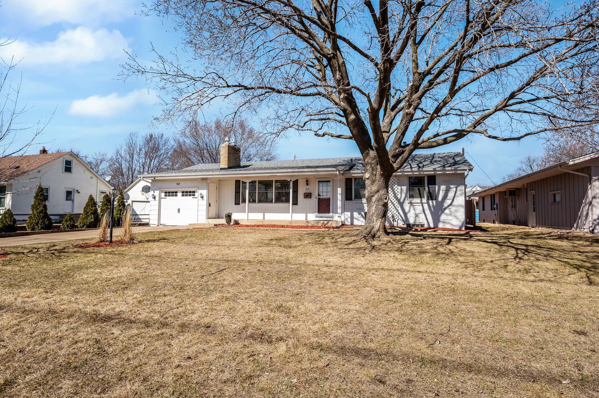 Broadway St E, Osseo, MN 55369