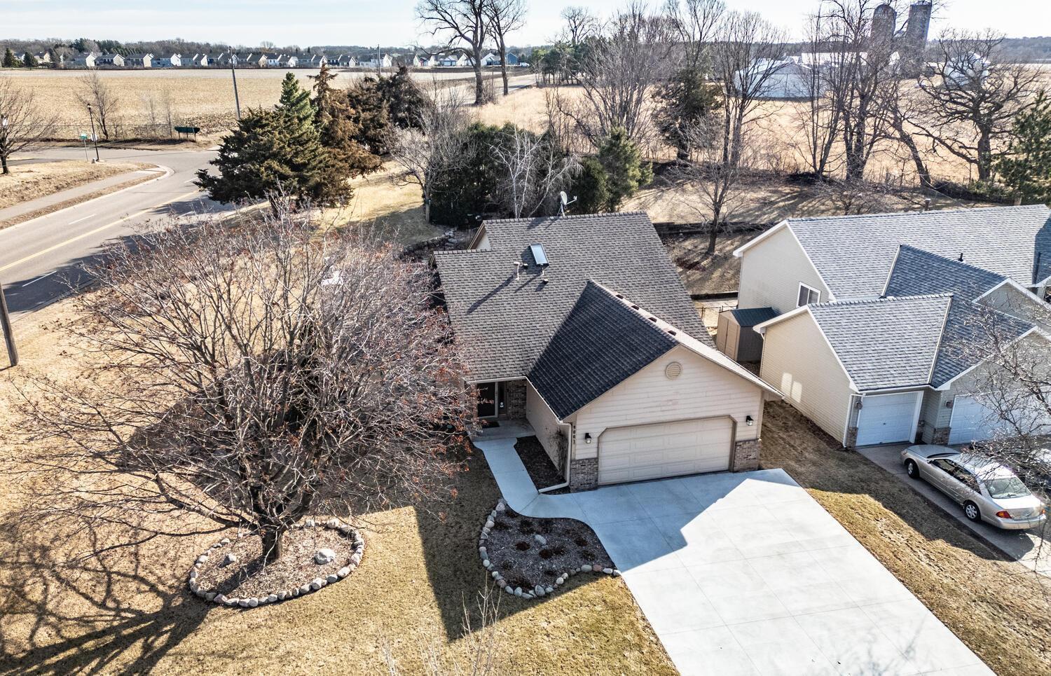 Jergen Ave S, Cottage Grove, MN 55016