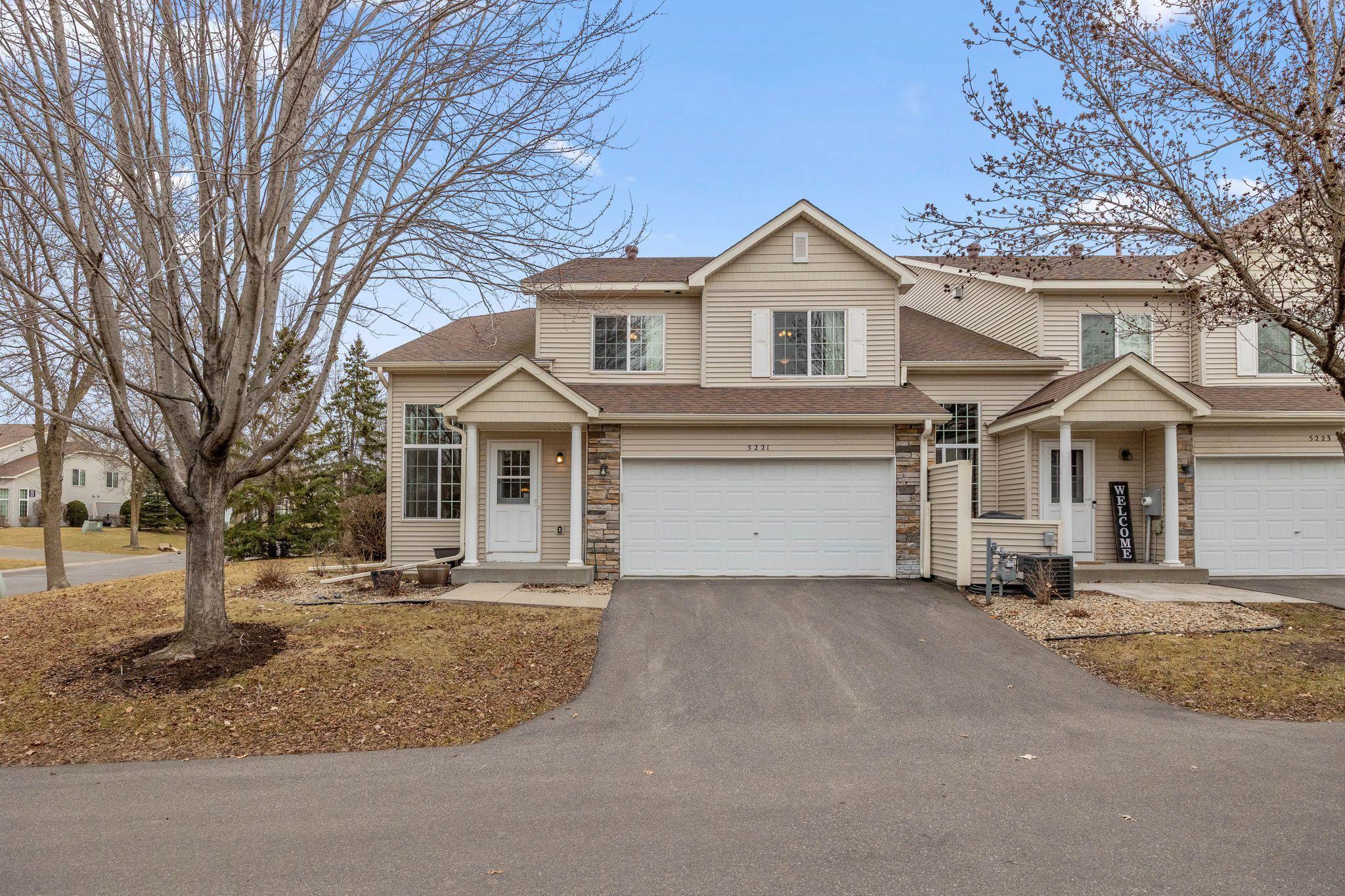 207th St N, Forest Lake, MN 55025