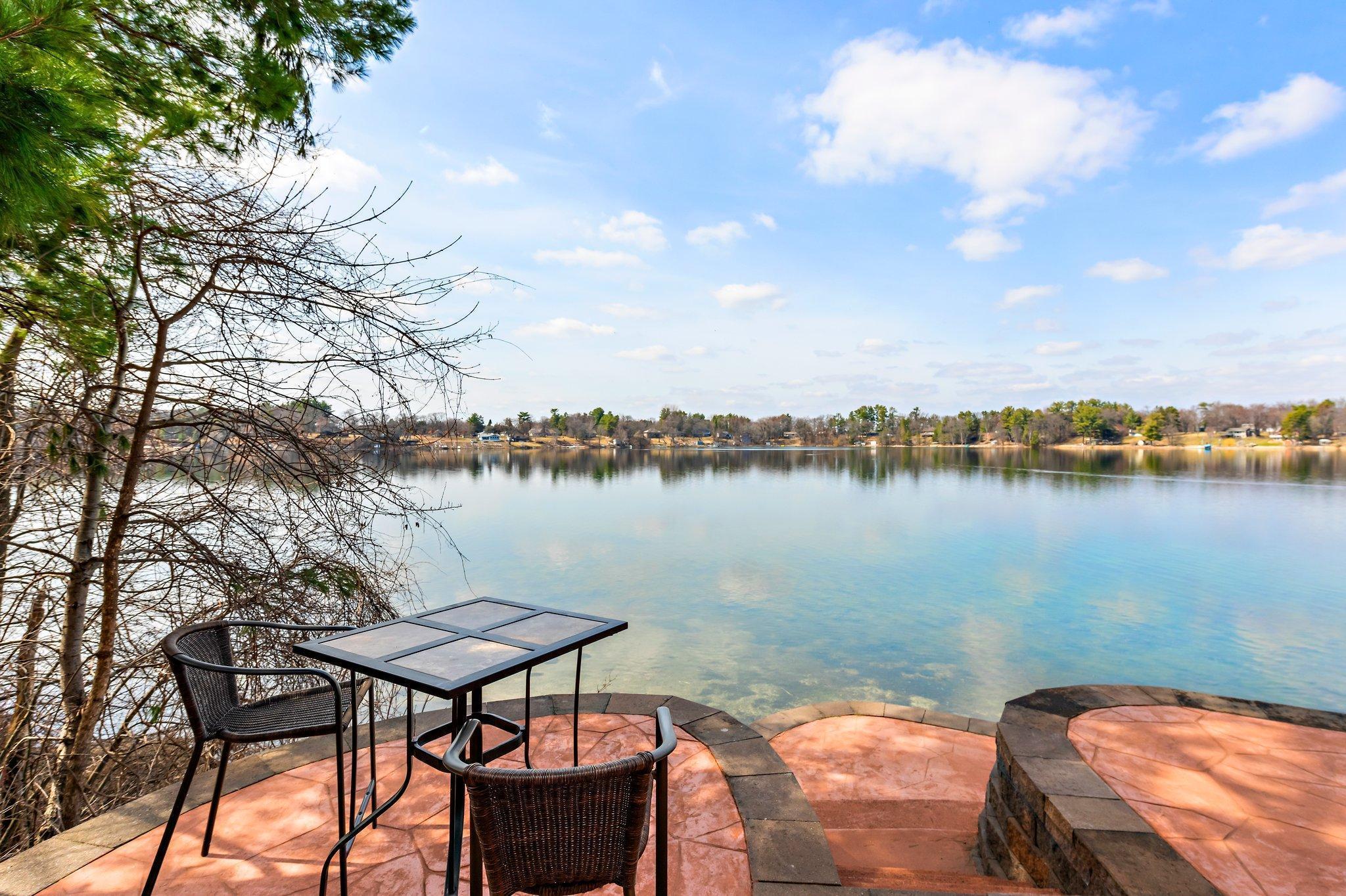 Cobalt Cir Nw, Cambridge, MN 55008