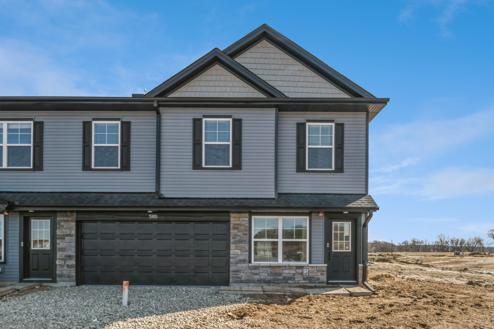 Long Pointe Pass, Saint Paul, MN 55129