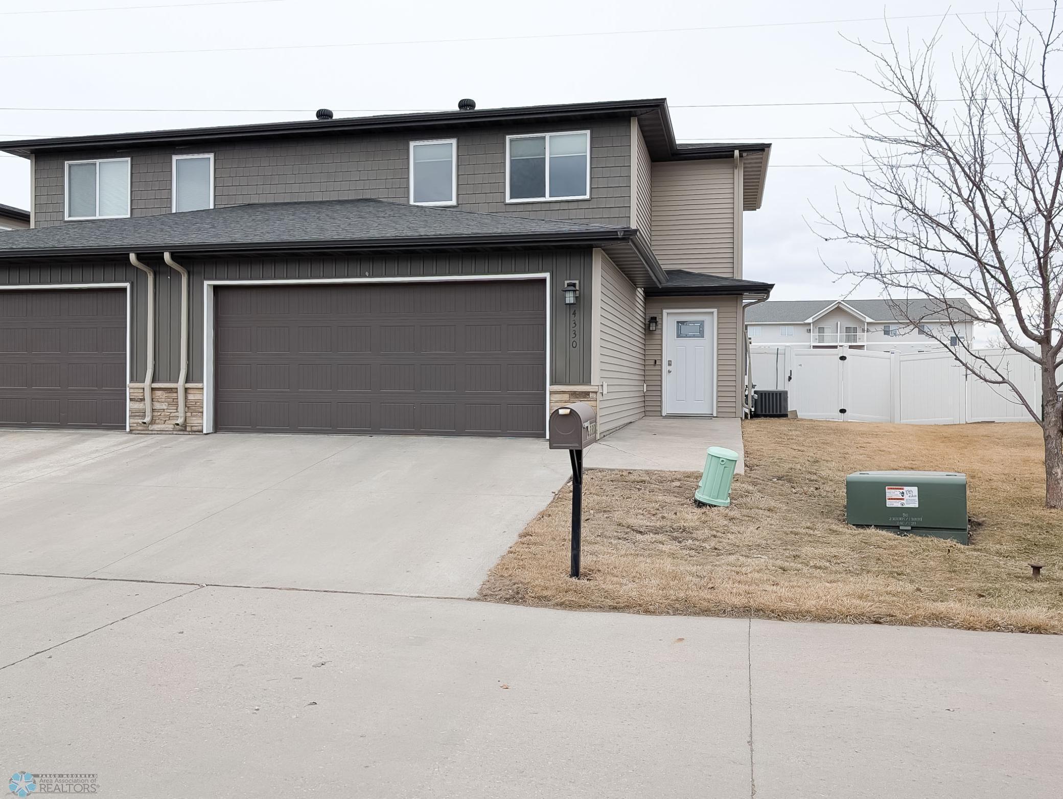 Estate Dr S, Fargo, ND 58104