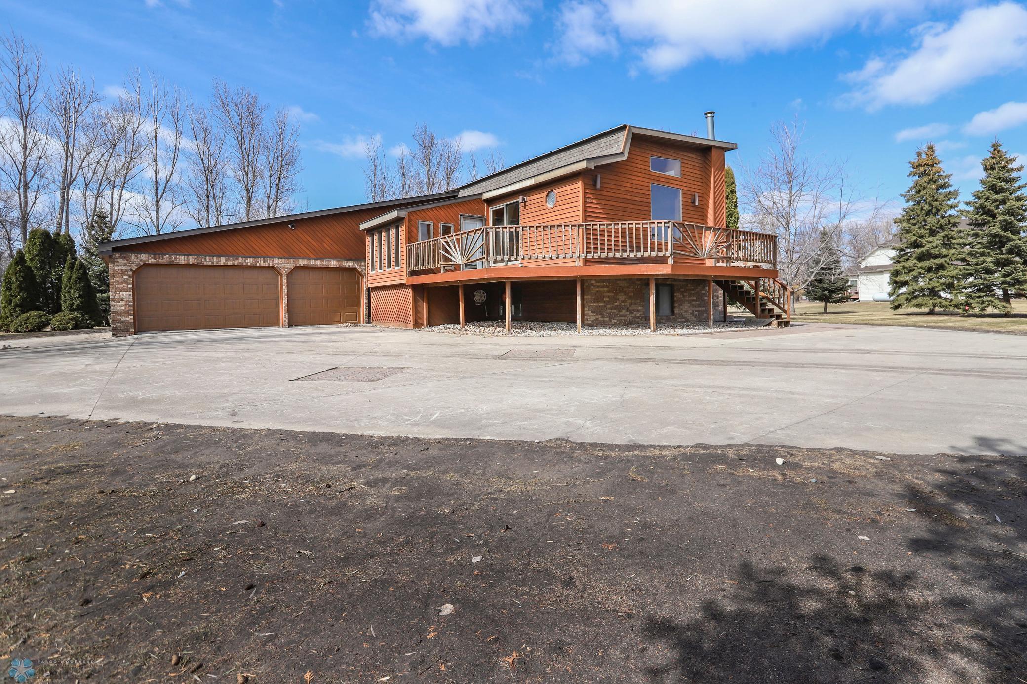33rd St S, Fargo, ND 58104