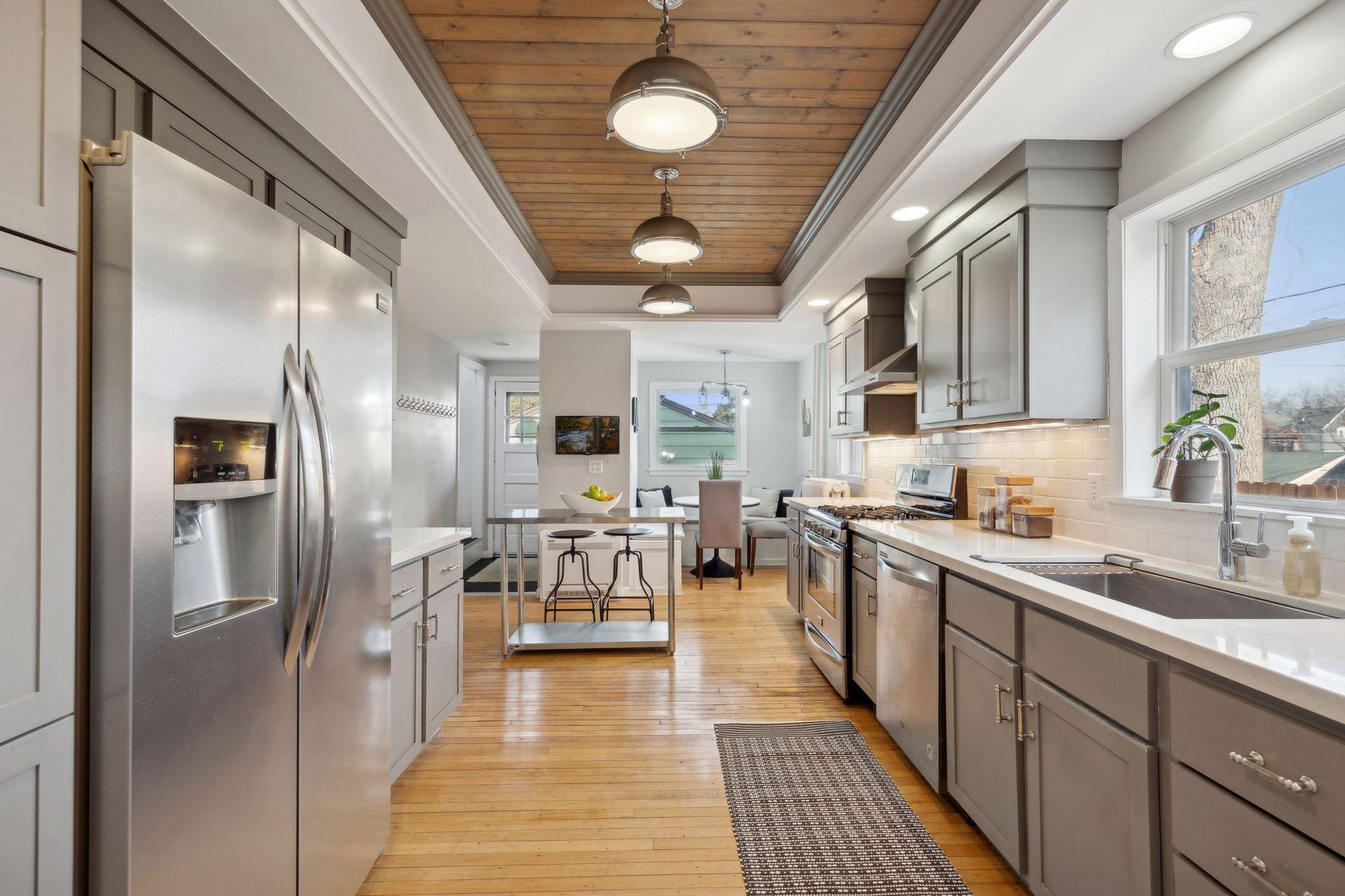 Saint Clair Ave, Saint Paul, MN 55105