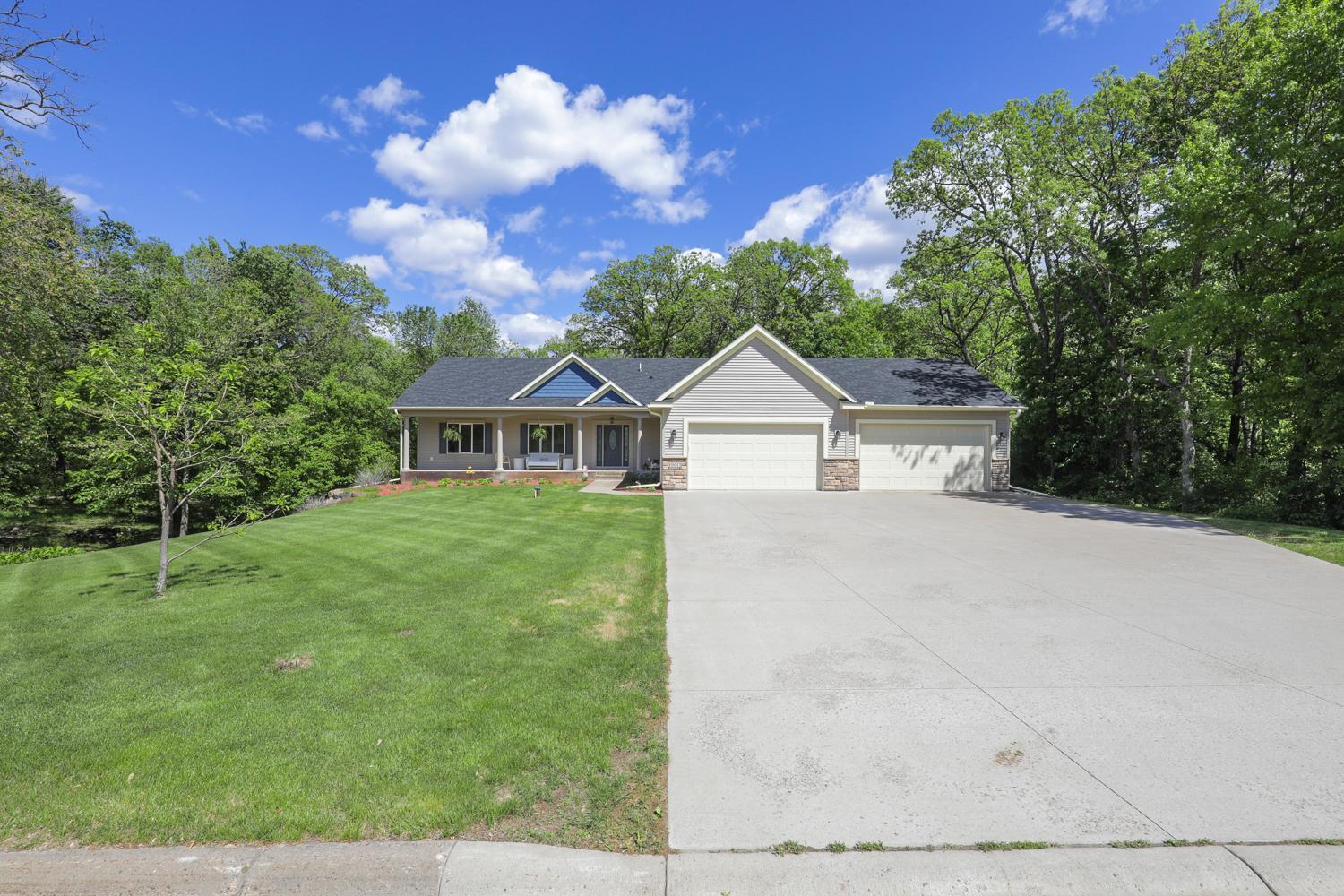 Flamingo St Nw, Cedar, MN 55011