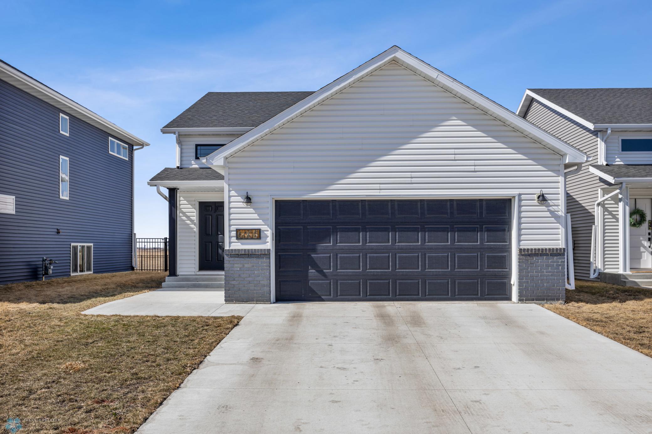 28th St S, Fargo, ND 58104