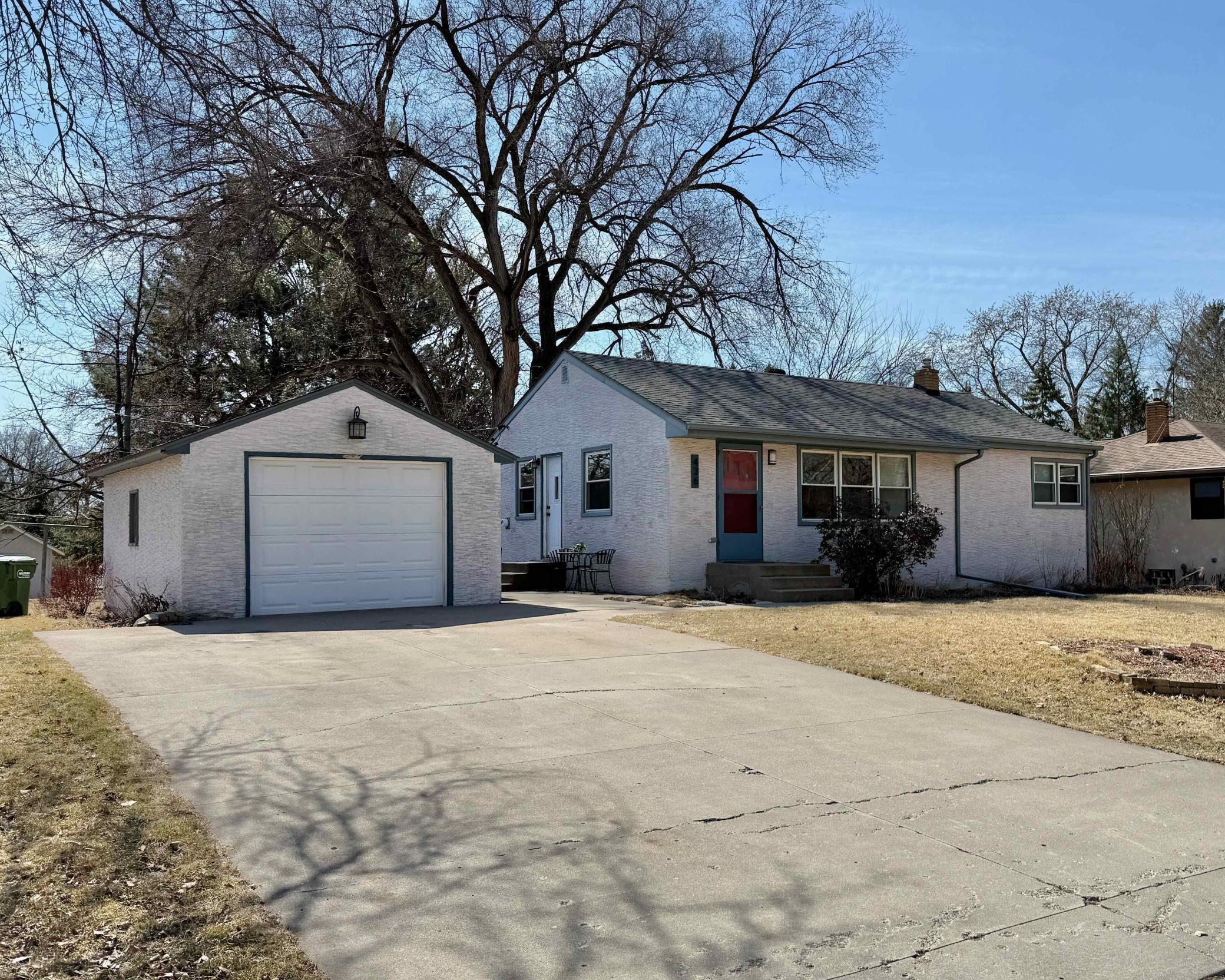 Eldridge Ave W, Saint Paul, MN 55113