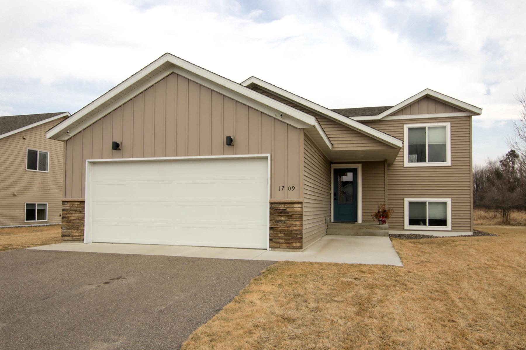 Maple Leaf Ln, Litchfield, MN 55355