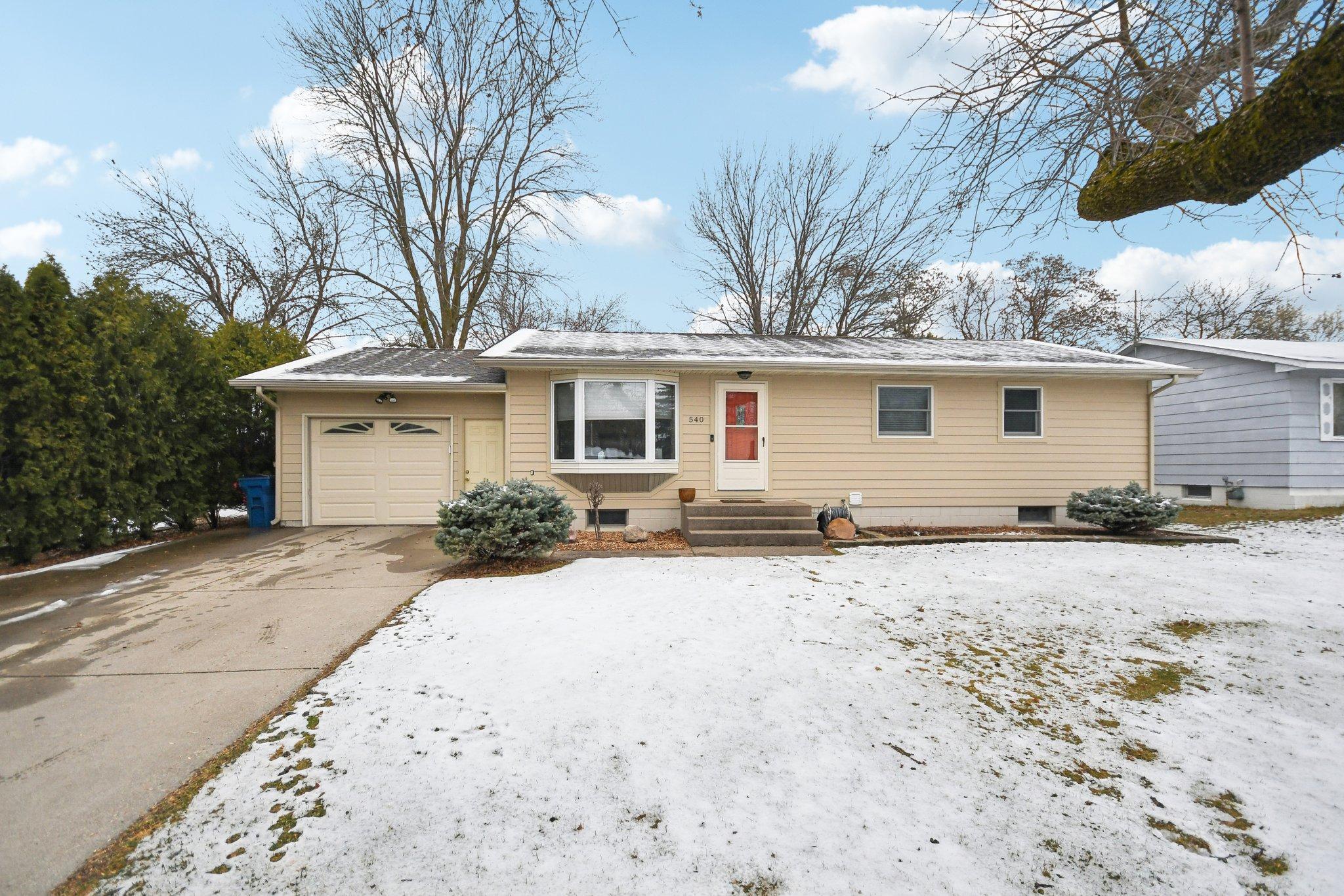 8th St Nw, Elk River, MN 55330