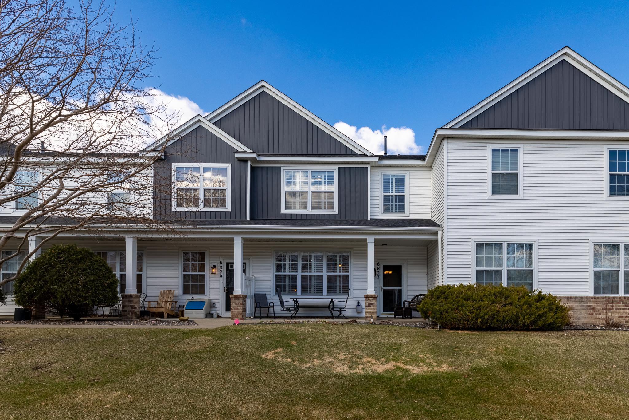 Narcissus Ln N, Maple Grove, MN 55311