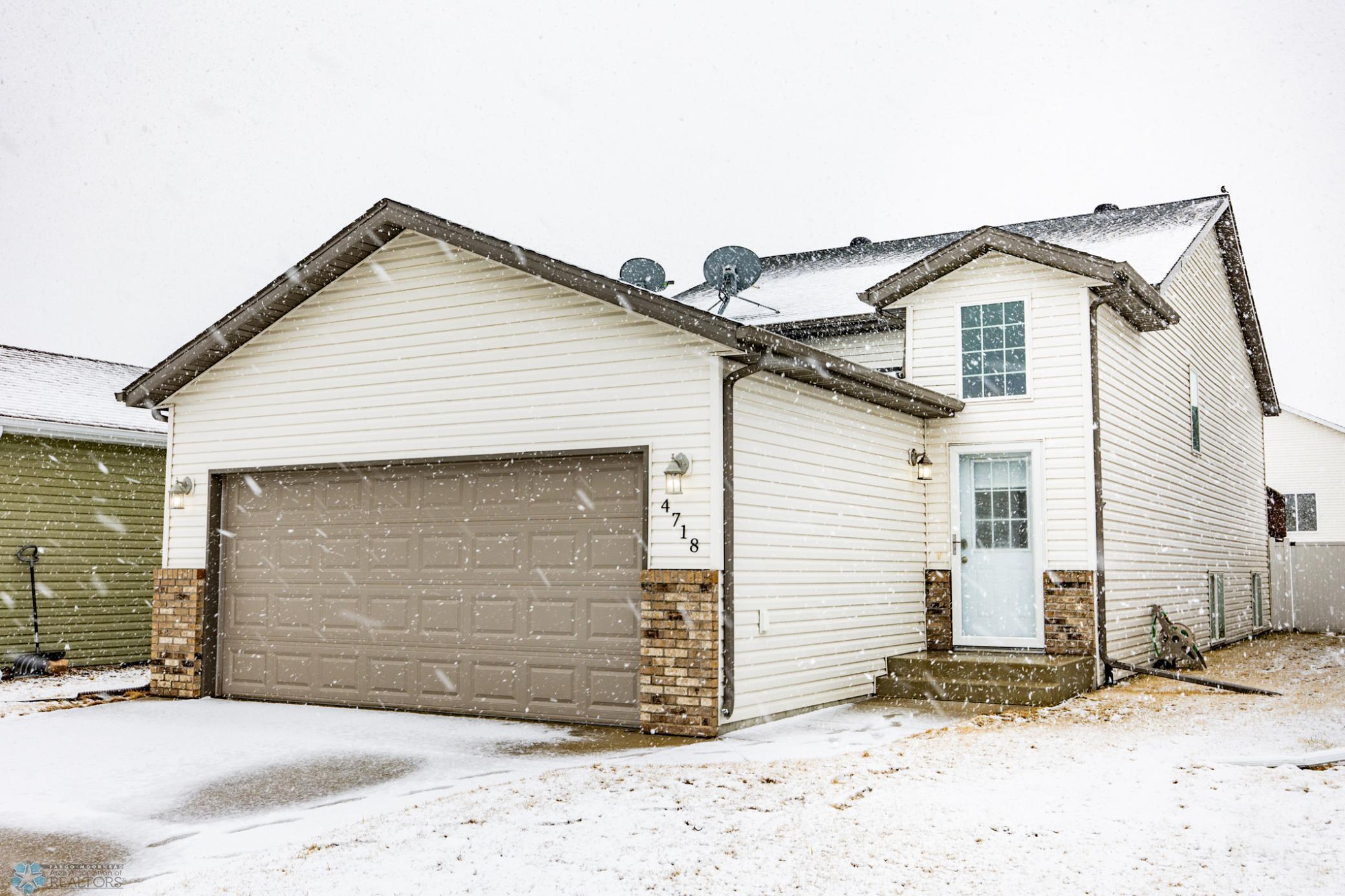 Chelsea Ln S, Fargo, ND 58104