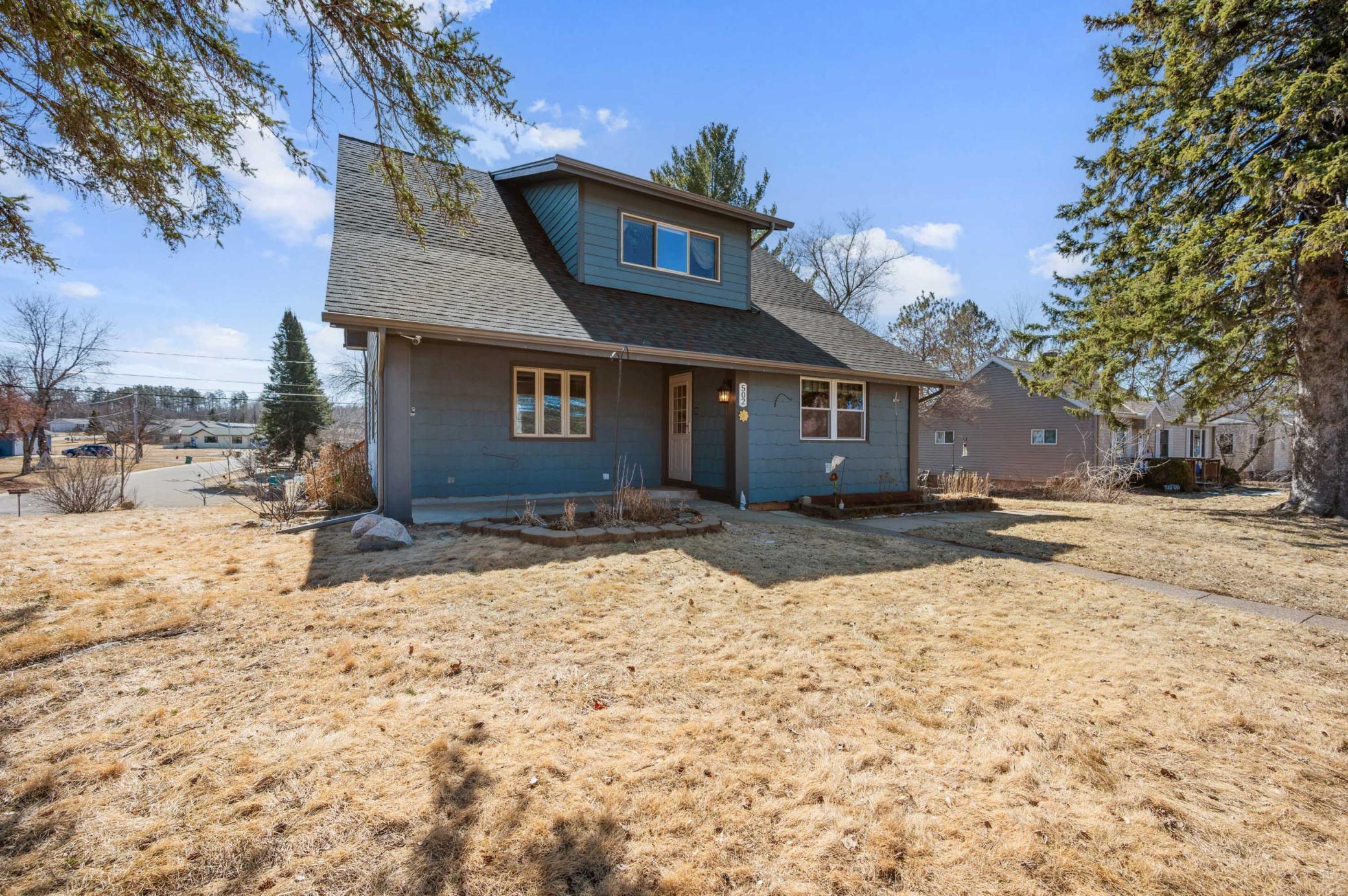 Mitchell St, Coleraine, MN 55722